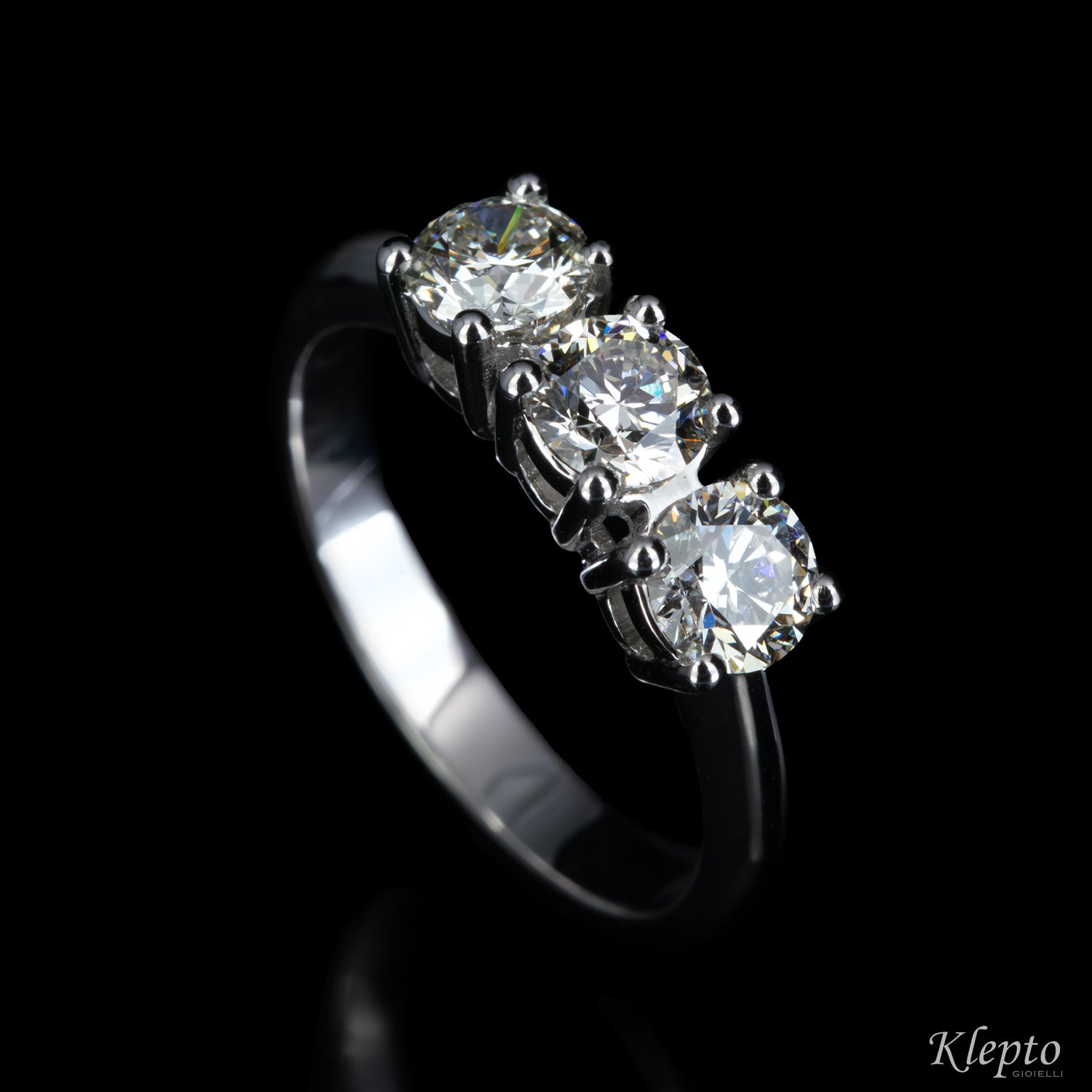 Anello classico by Klepto Trilogy in oro bianco e Diamanti