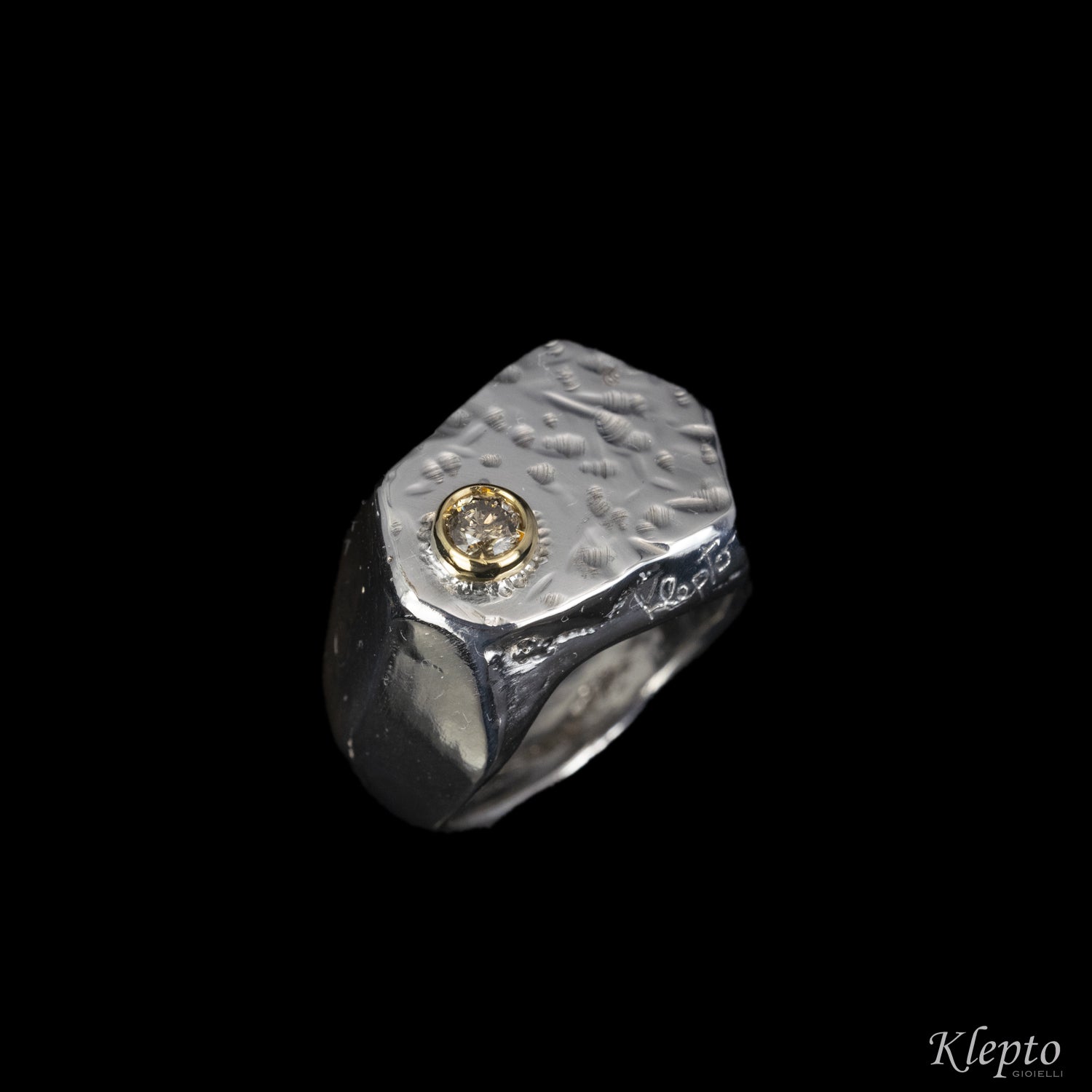 Anello in argento Silnova®, oro giallo e Diamante