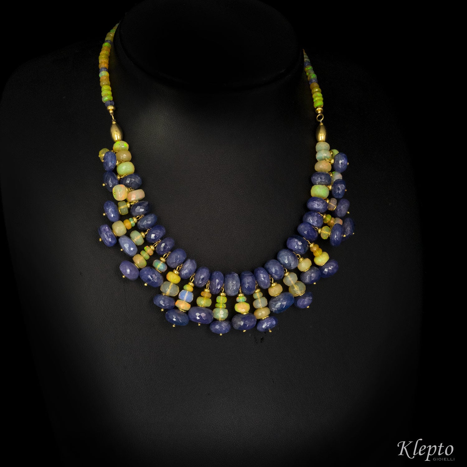 Collana girocollo in oro giallo con pendenti di Tanzanite ed Opale