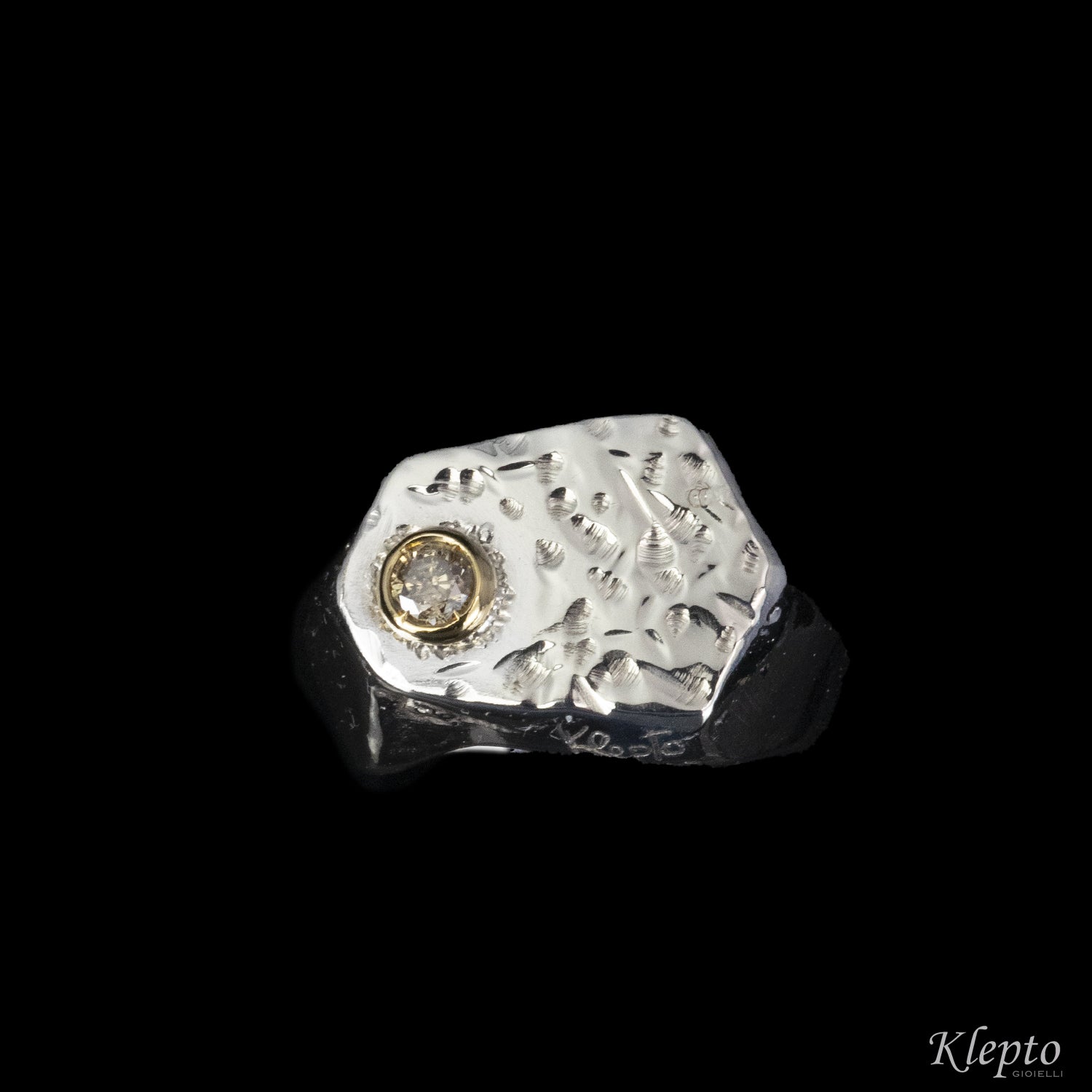 Anello in argento Silnova®, oro giallo e Diamante