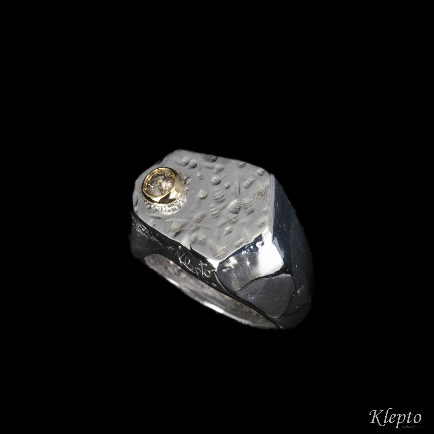 Anello in argento Silnova®, oro giallo e Diamante
