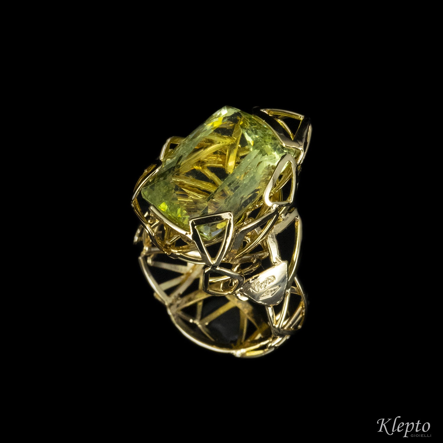 Anello in oro giallo con Eliodoro