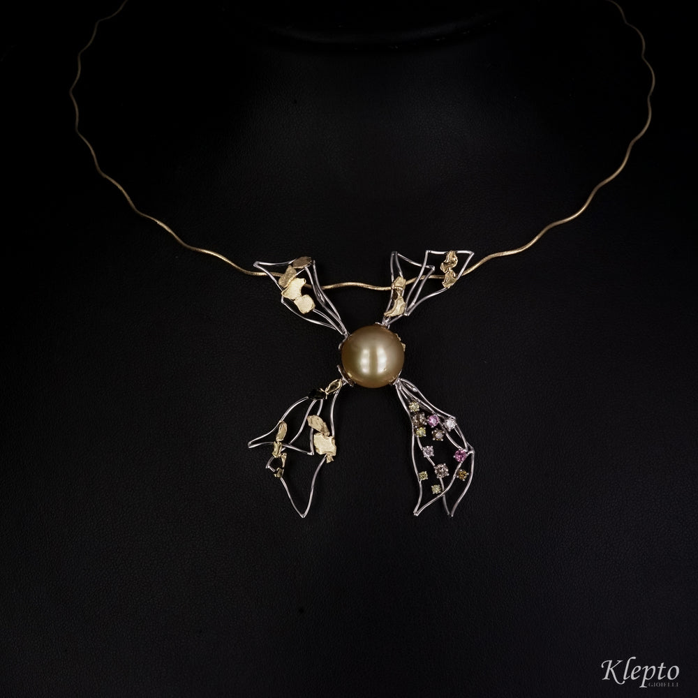 Collier in oro bianco e giallo con Perla Australiana e Diamanti Fancy