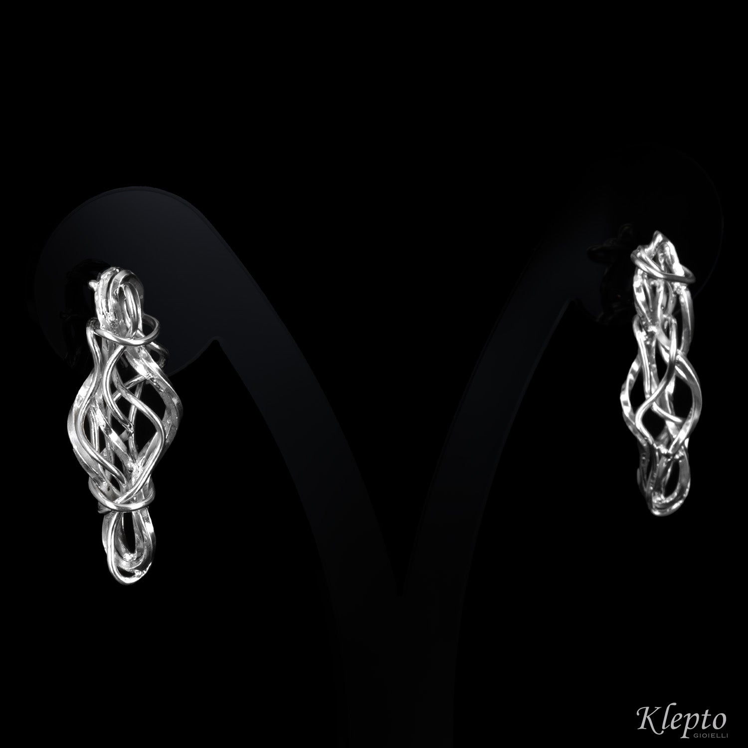 Orecchini in Argento Silnova® a filo intrecciato