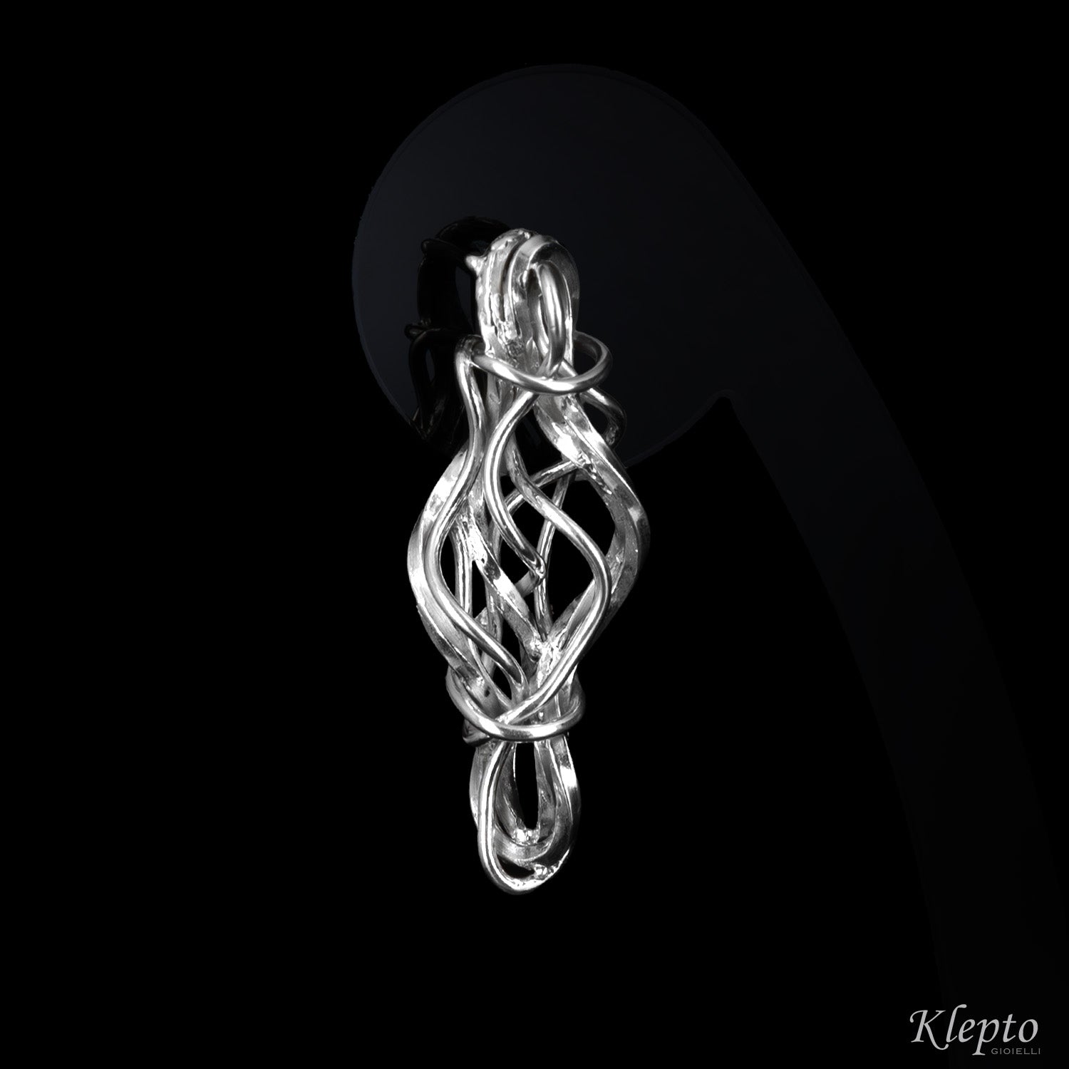 Orecchini in Argento Silnova® a filo intrecciato