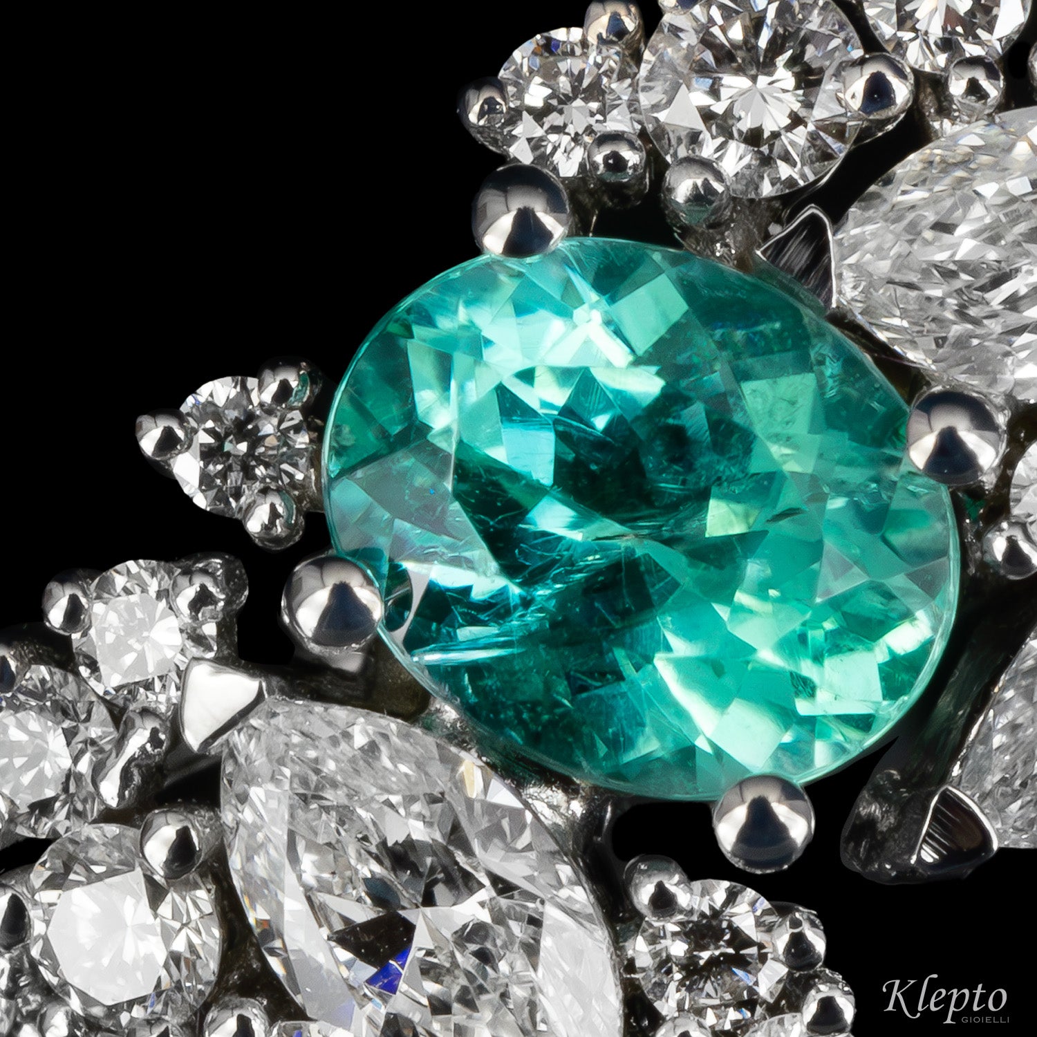 Anello classico by Klepto in oro bianco con Tormalina Paraiba e Diamanti