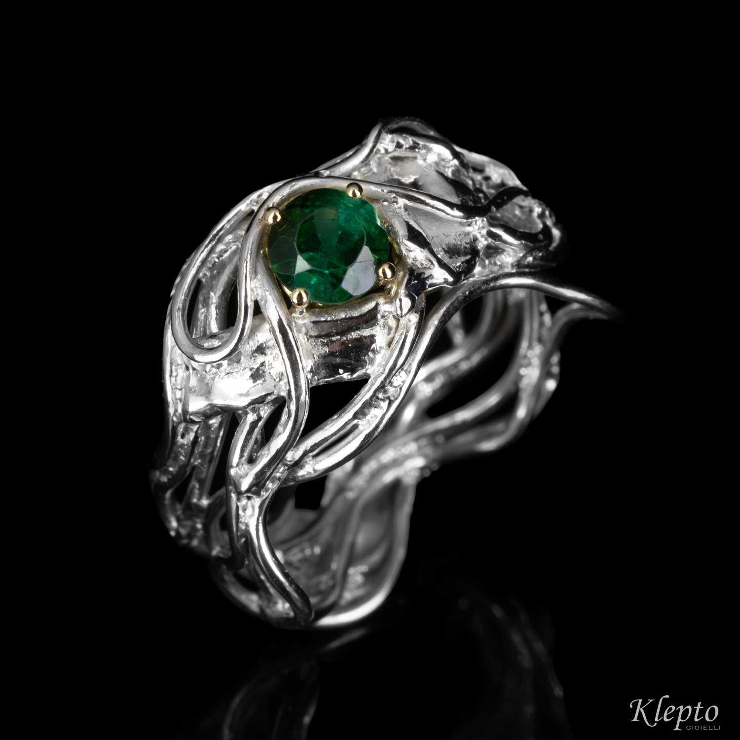 Anello in Argento Silnova® con Tormalina verde e dettagli in oro giallo