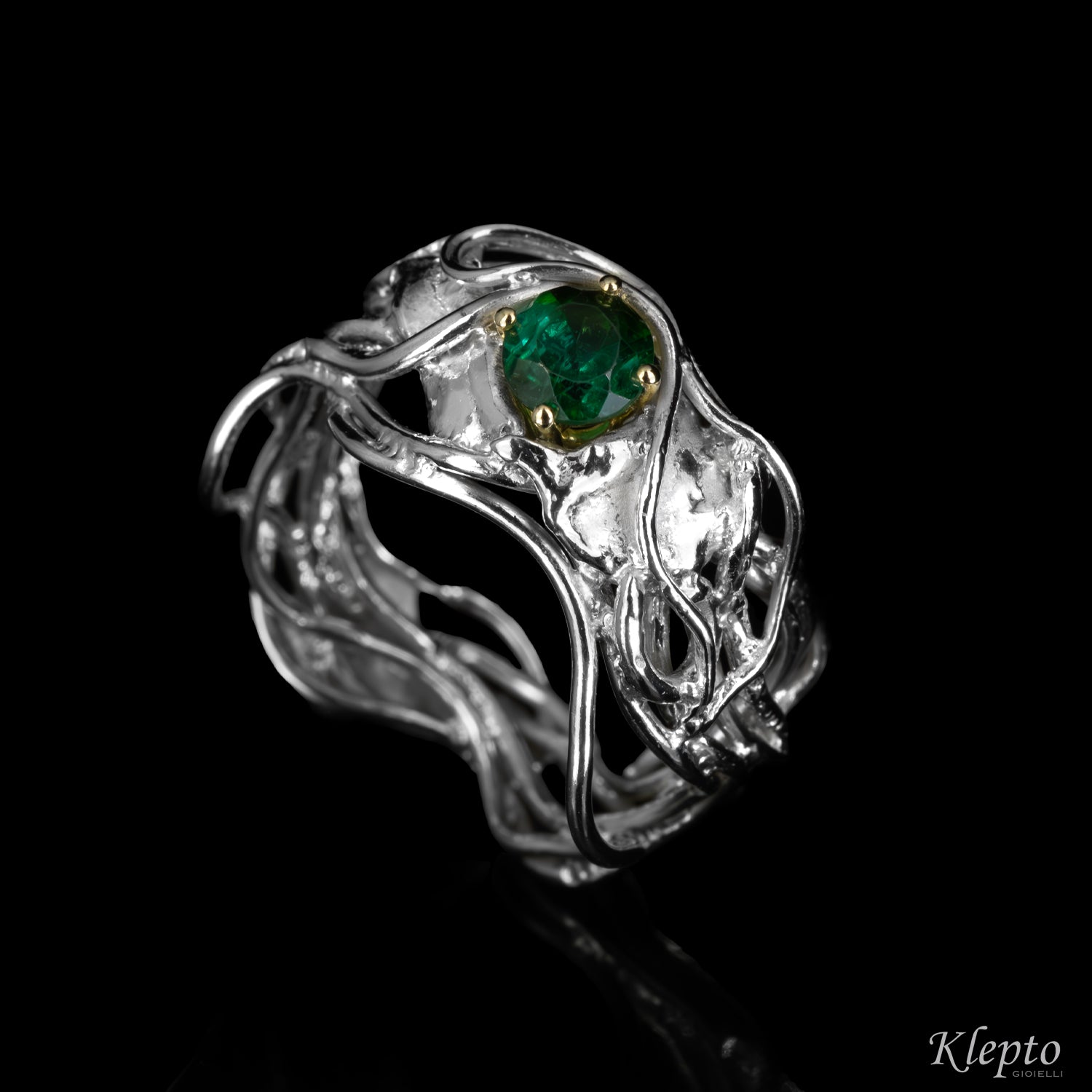 Anello in Argento Silnova® con Tormalina verde e dettagli in oro giallo
