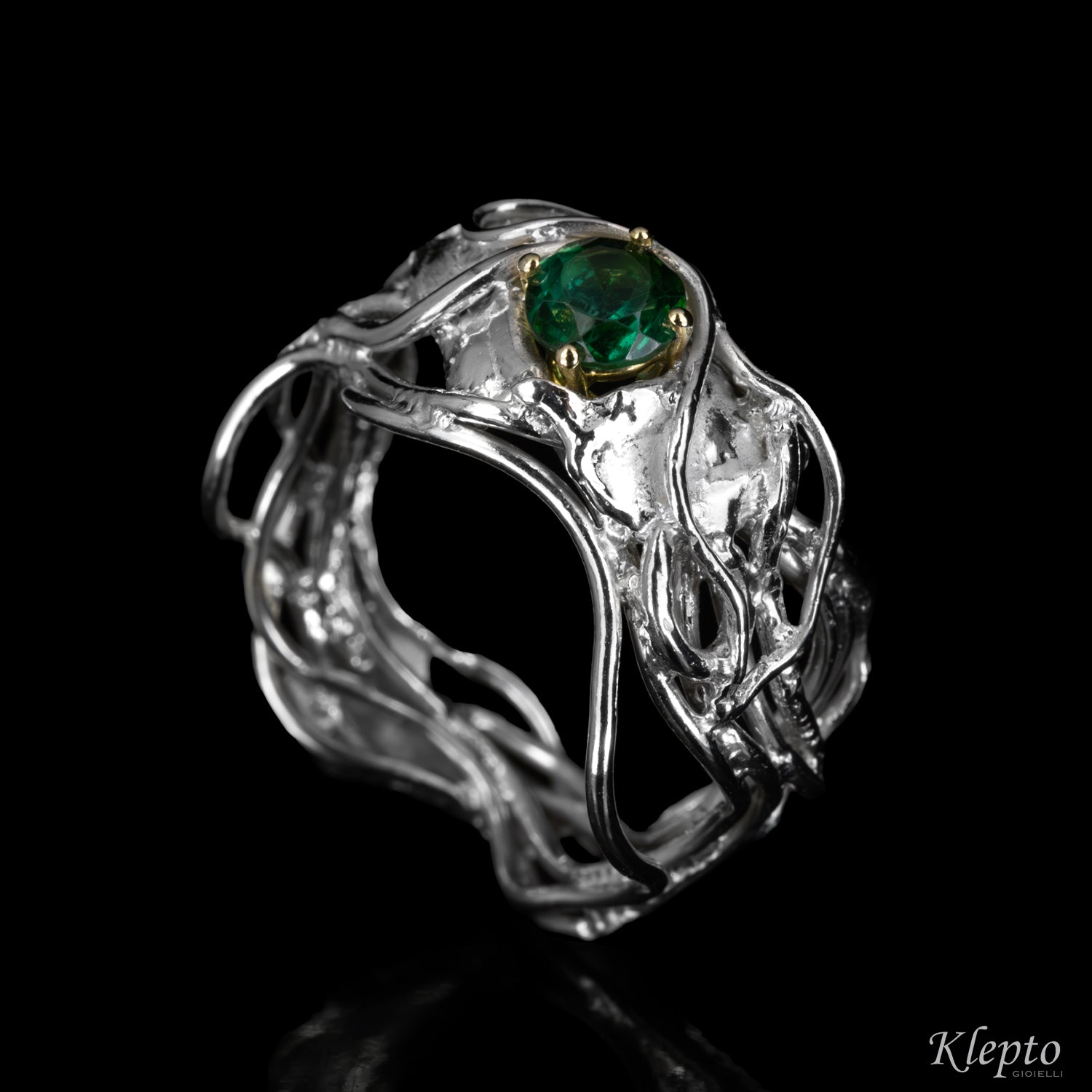 Anello in Argento Silnova® con Tormalina verde e dettagli in oro giallo