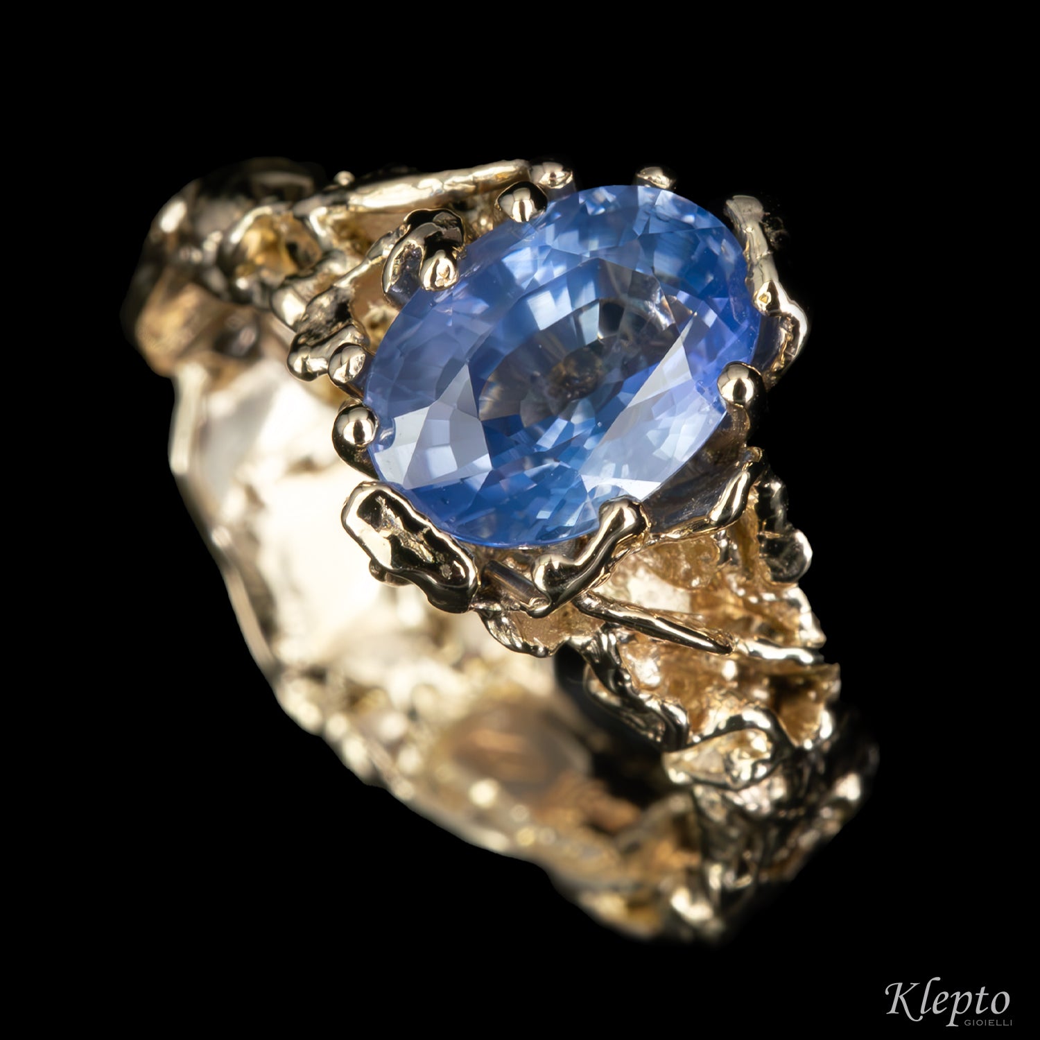 Anello in oro bianco naturale con Zaffiro blu