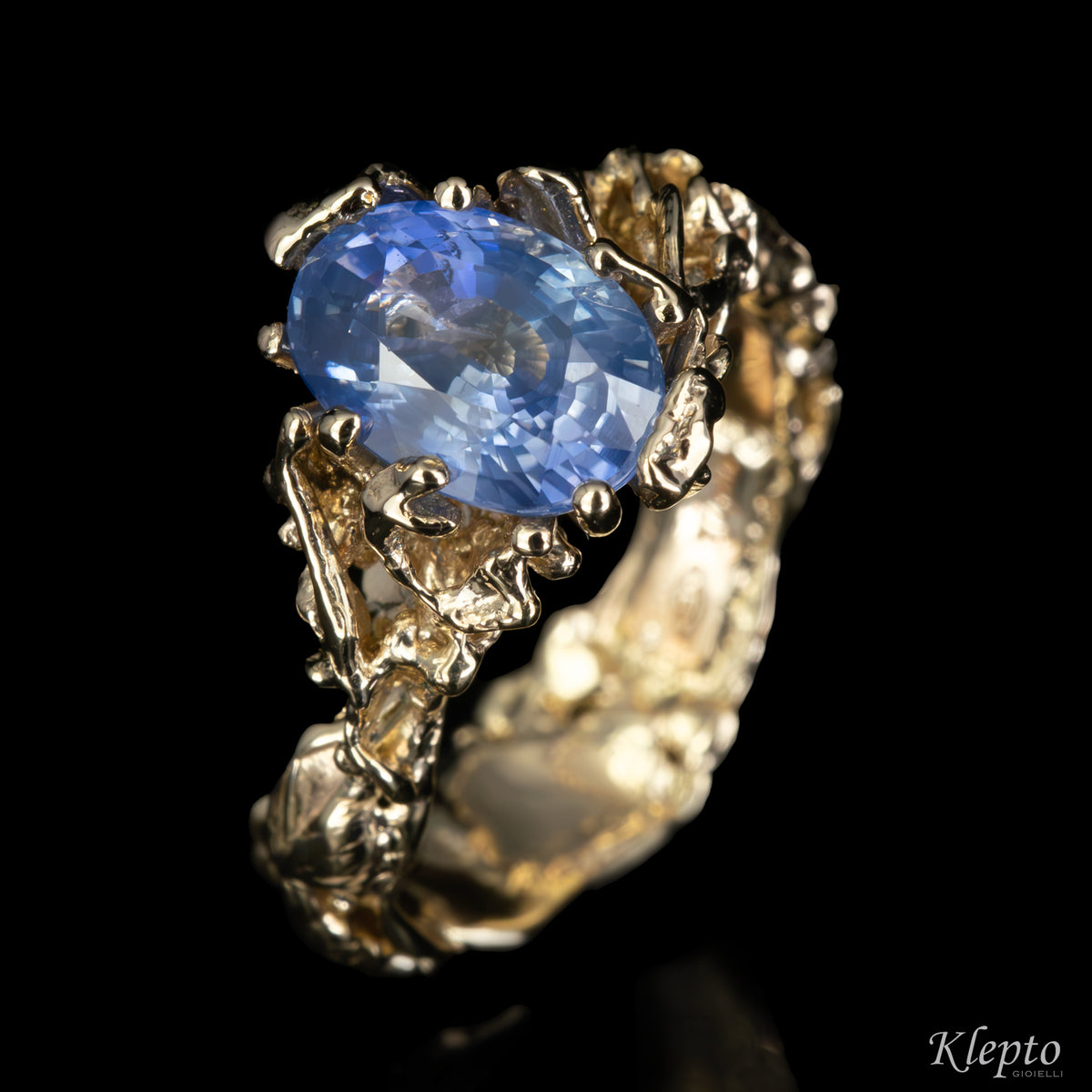 Anello in oro bianco naturale con Zaffiro blu