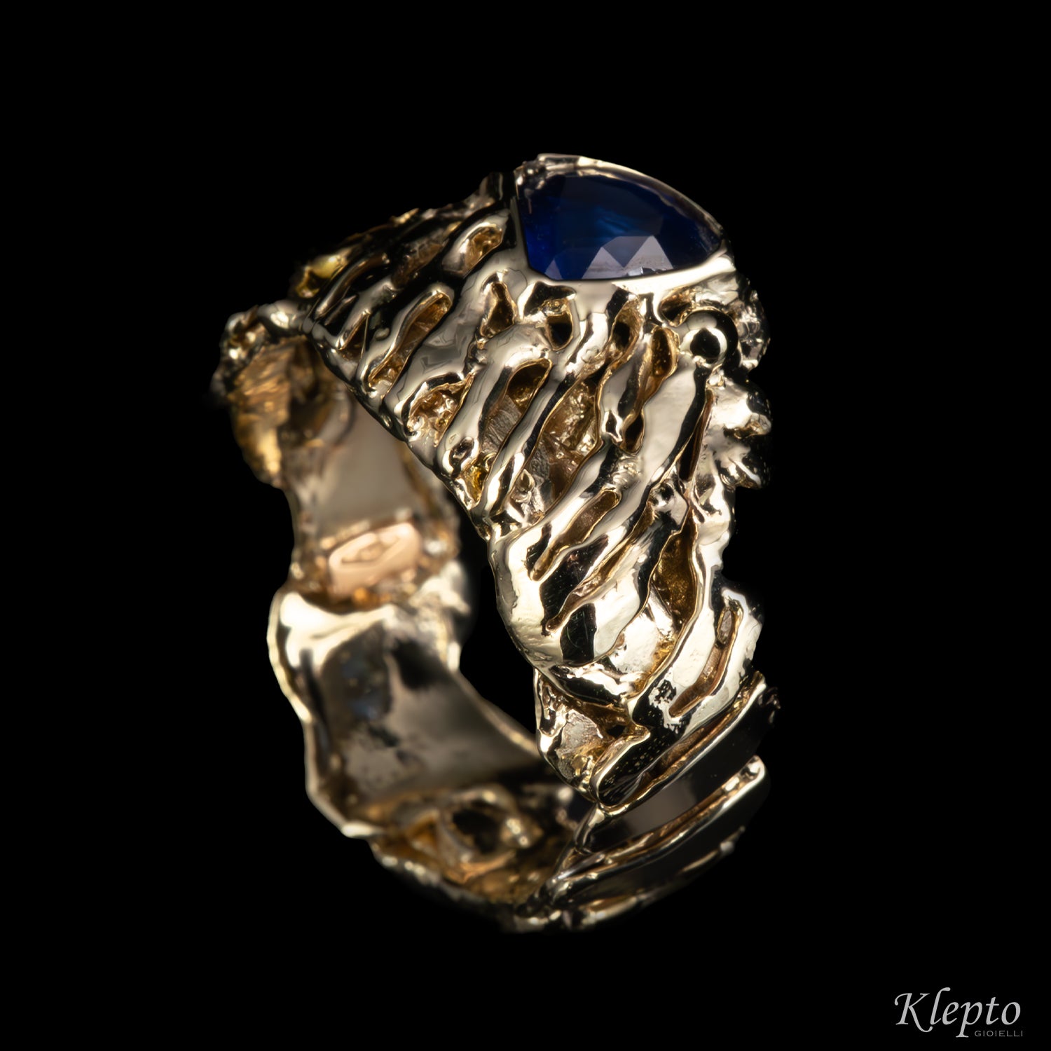 Anello in oro bianco naturale con Zaffiro blu