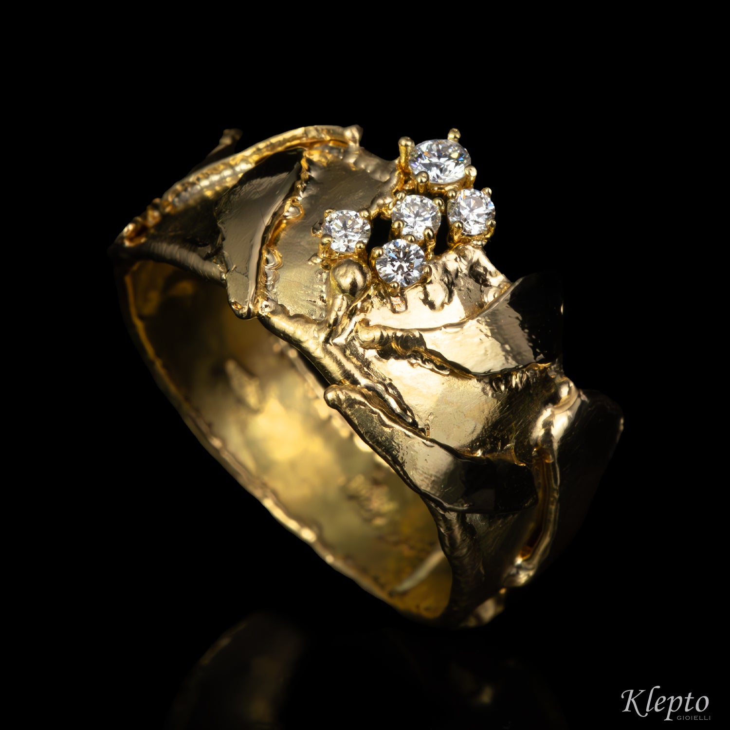 Anello in oro giallo con Diamanti