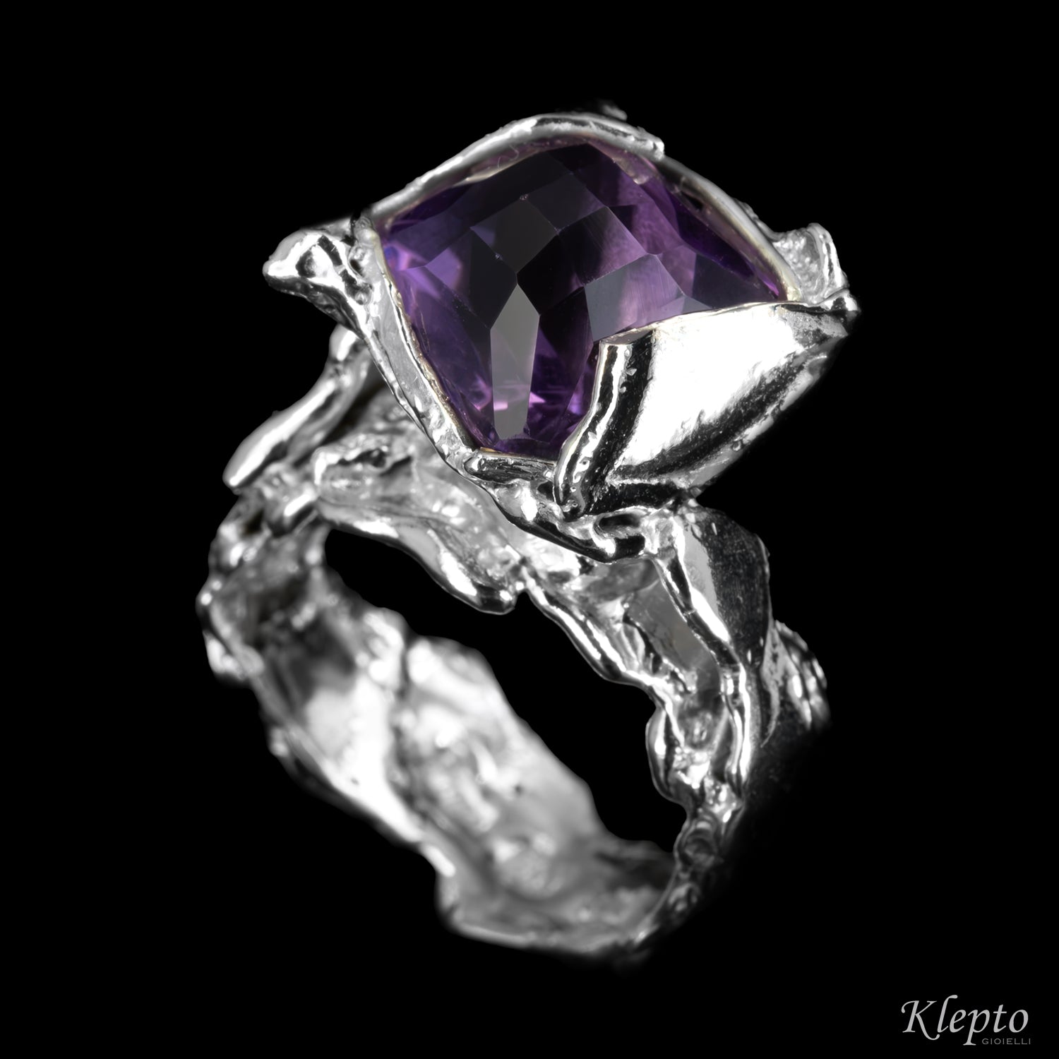 Anello in Argento Silnova® con Ametista