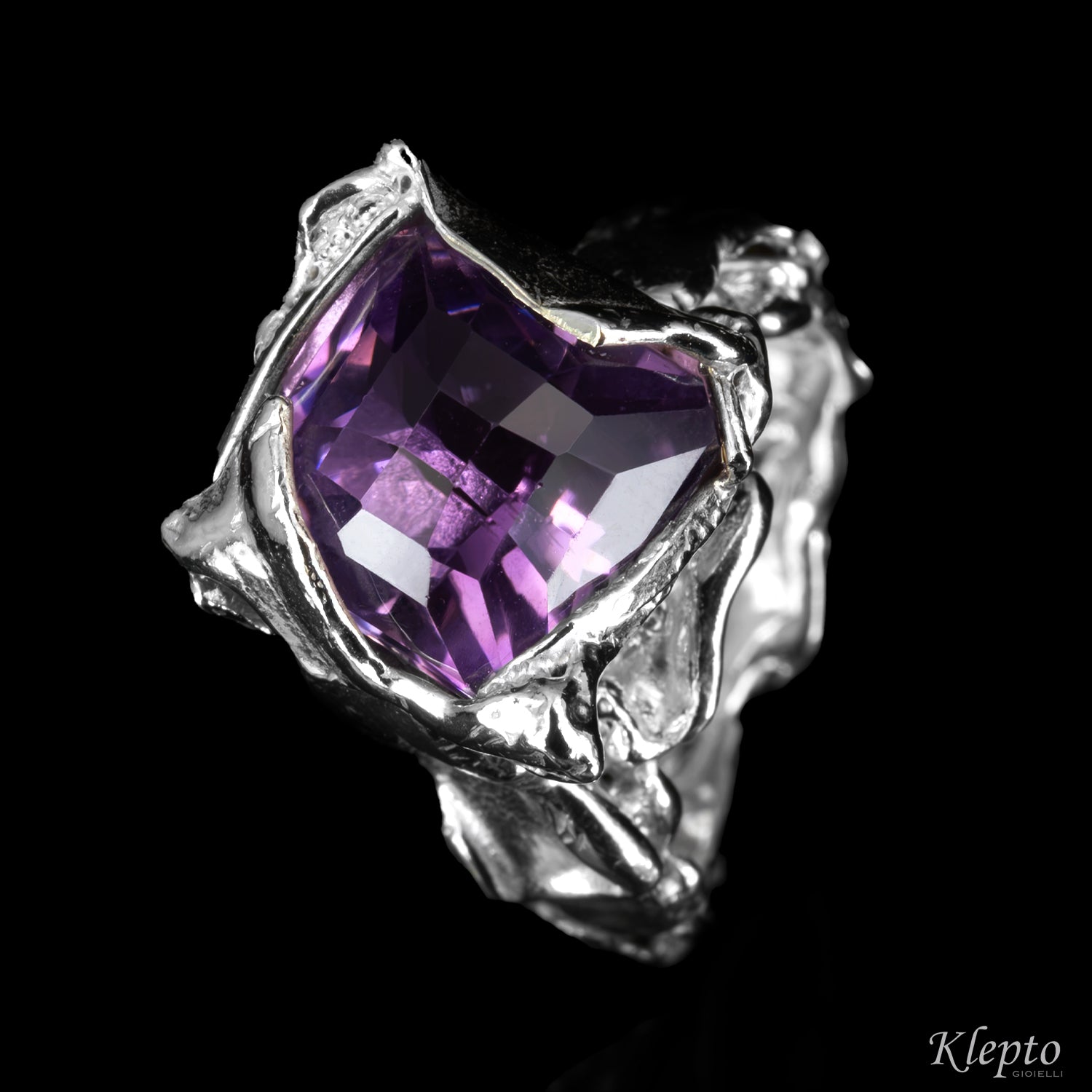 Anello in Argento Silnova® con Ametista