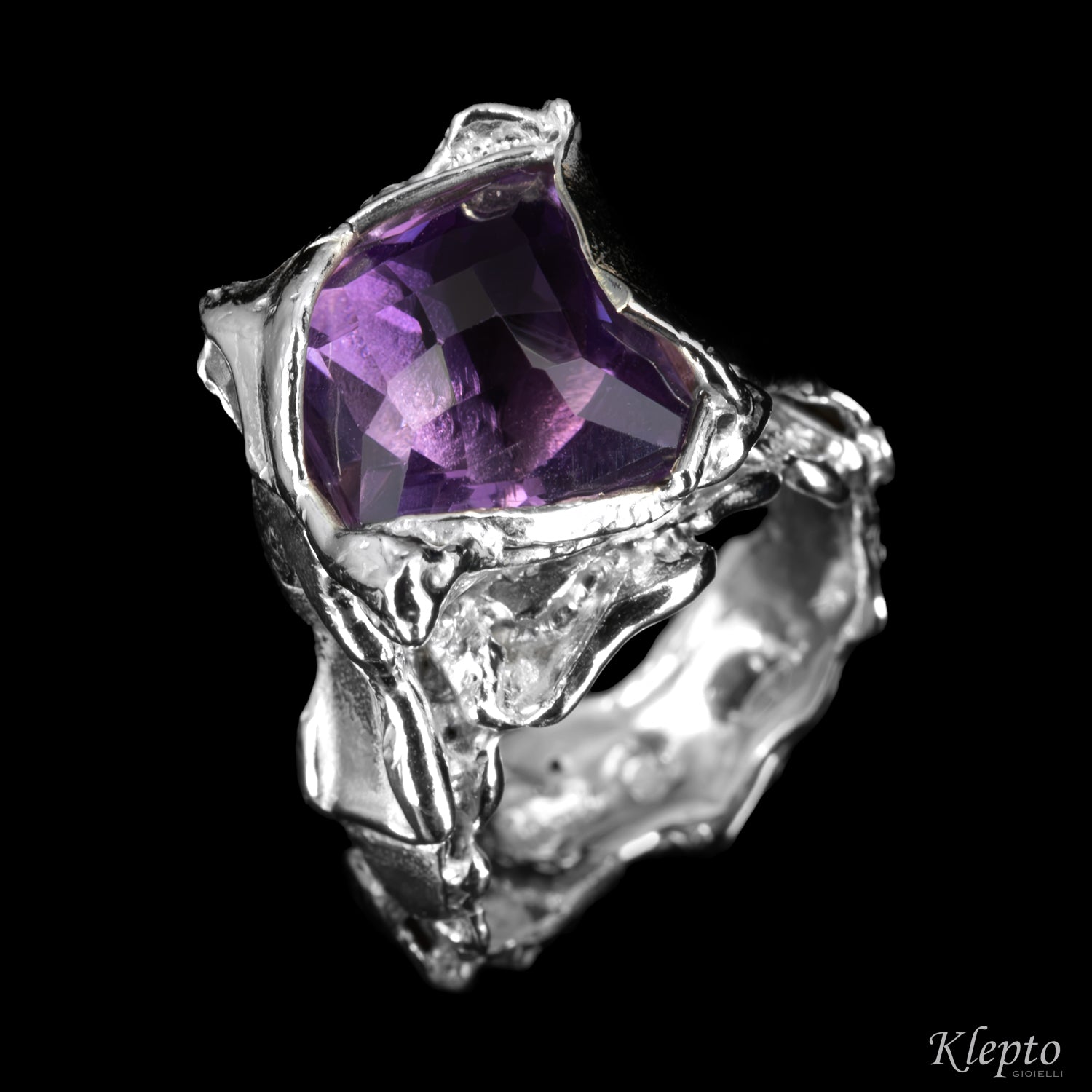 Anello in Argento Silnova® con Ametista