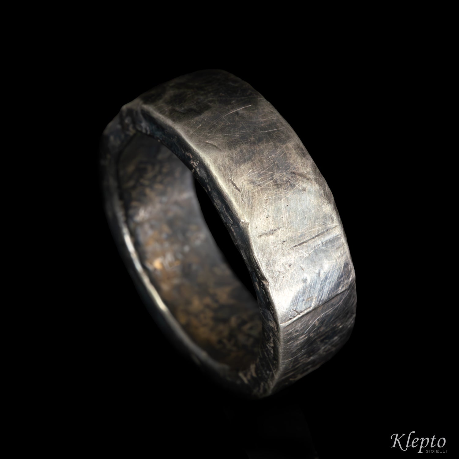 Anello in Argento Silnova® brunito