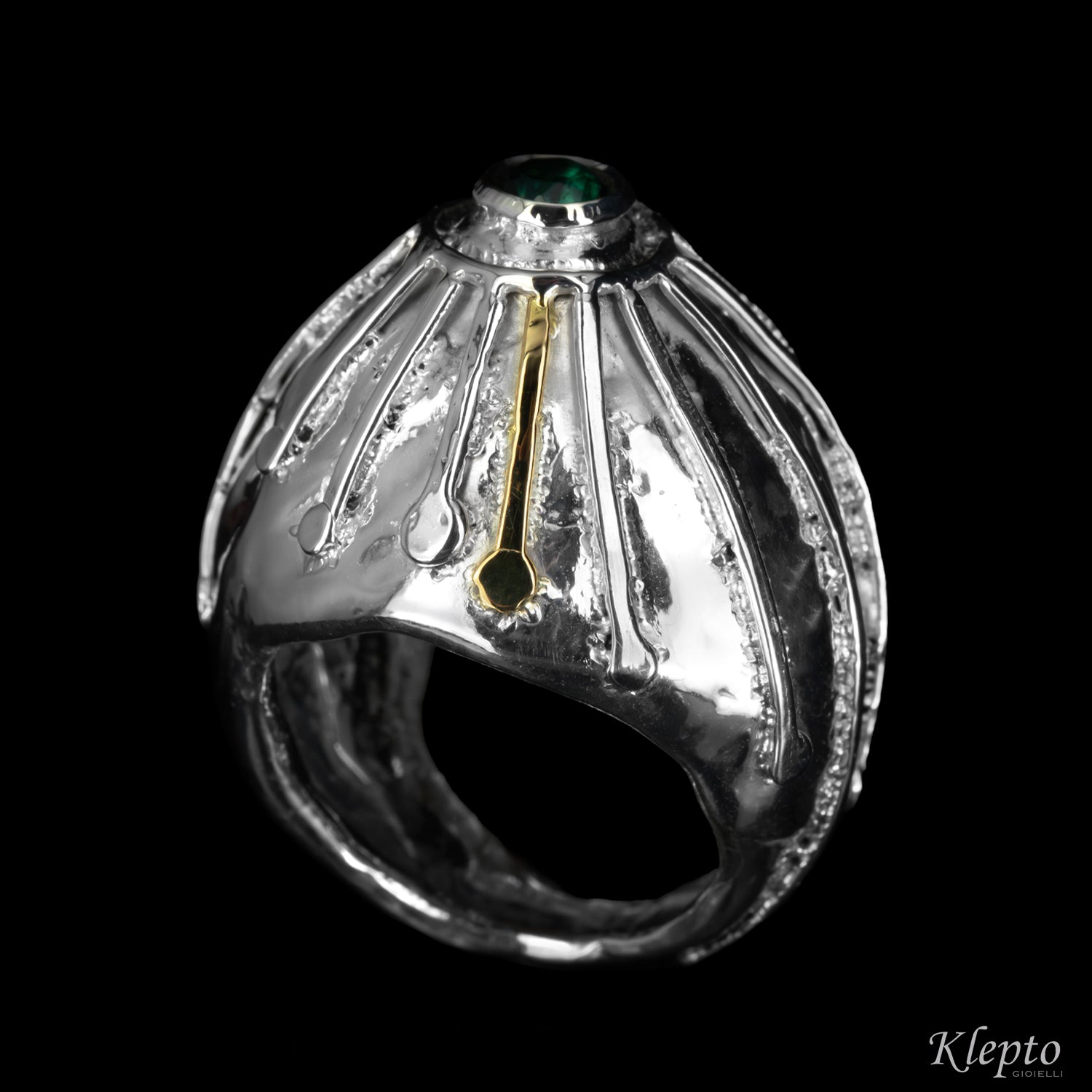 Anello in Argento Silnova® e con Tormalina verde e dettagli in oro giallo