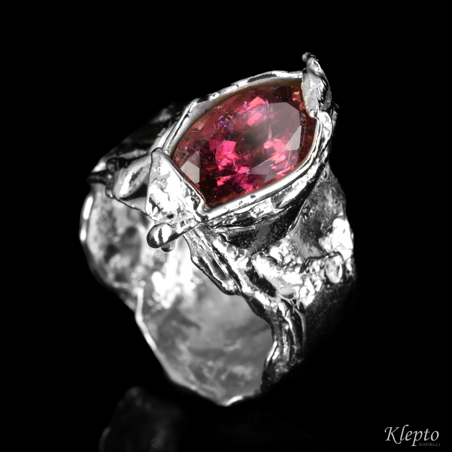 Anello in Argento Silnova® con Tormalina rosa