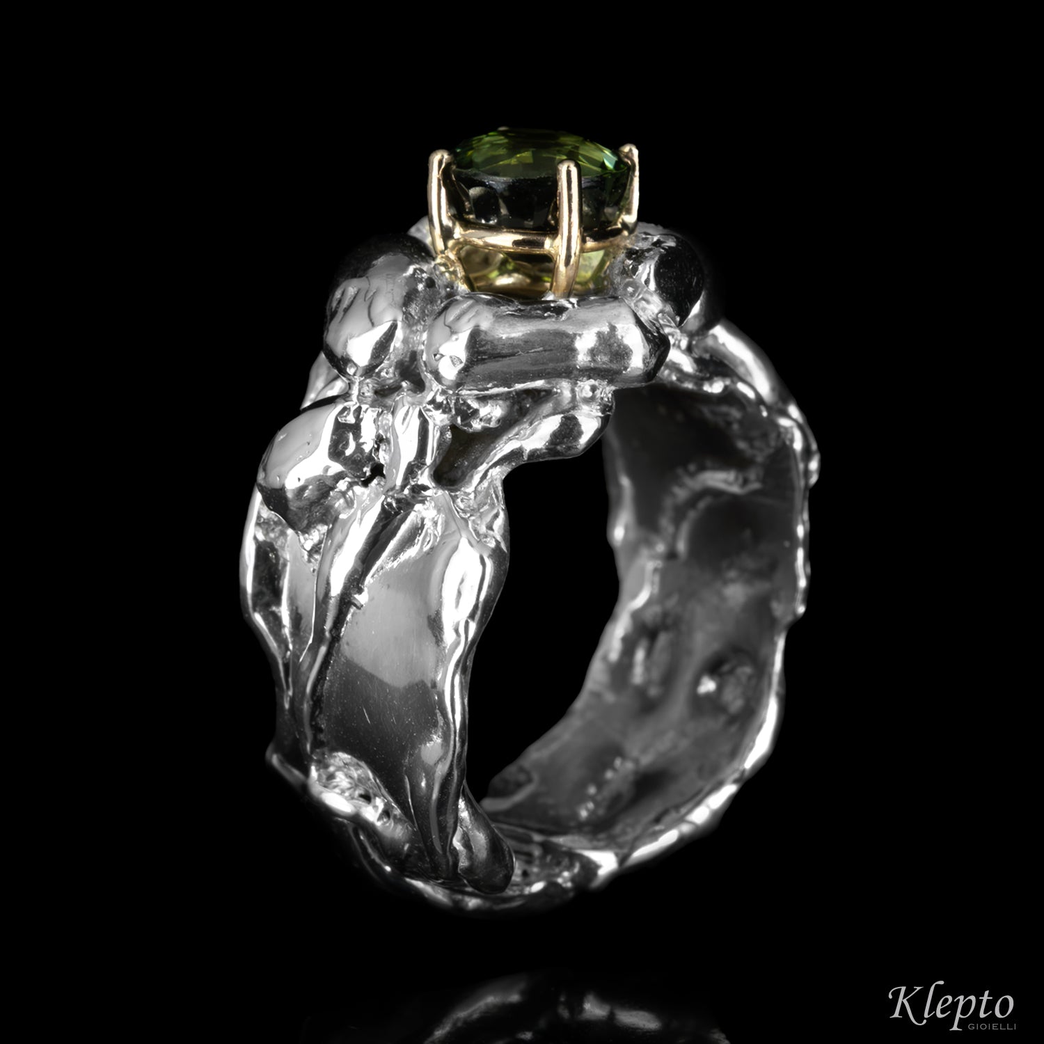 Anello in Argento Silnova® con Tormalina verde e dettagli in oro bianco natuarale