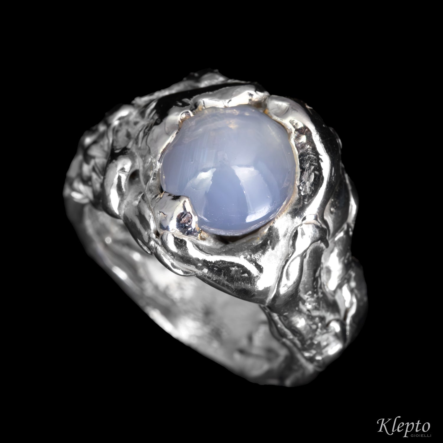 Anello in Argento Silnova con Zaffiro asteria