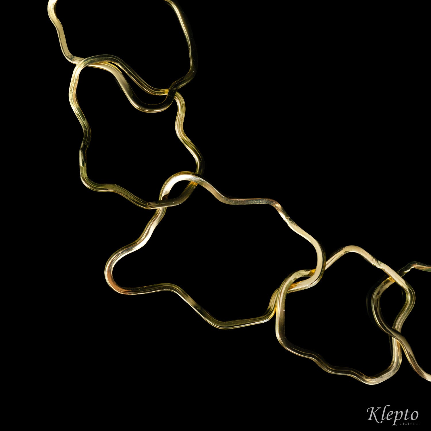 Bracciale in oro giallo ad anelli irregolari