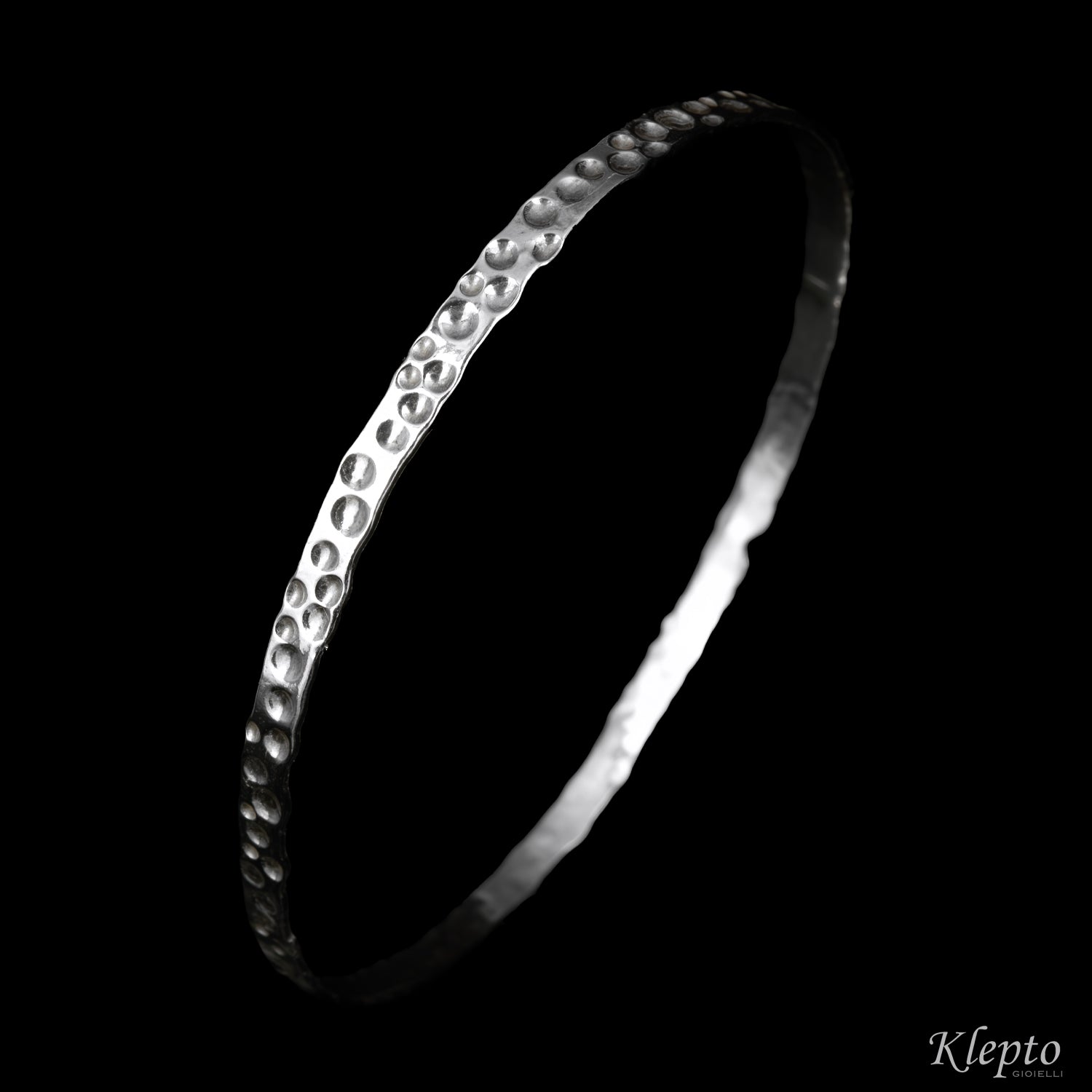 Bracciale in Argento Silnova® rigido martellato piccolo