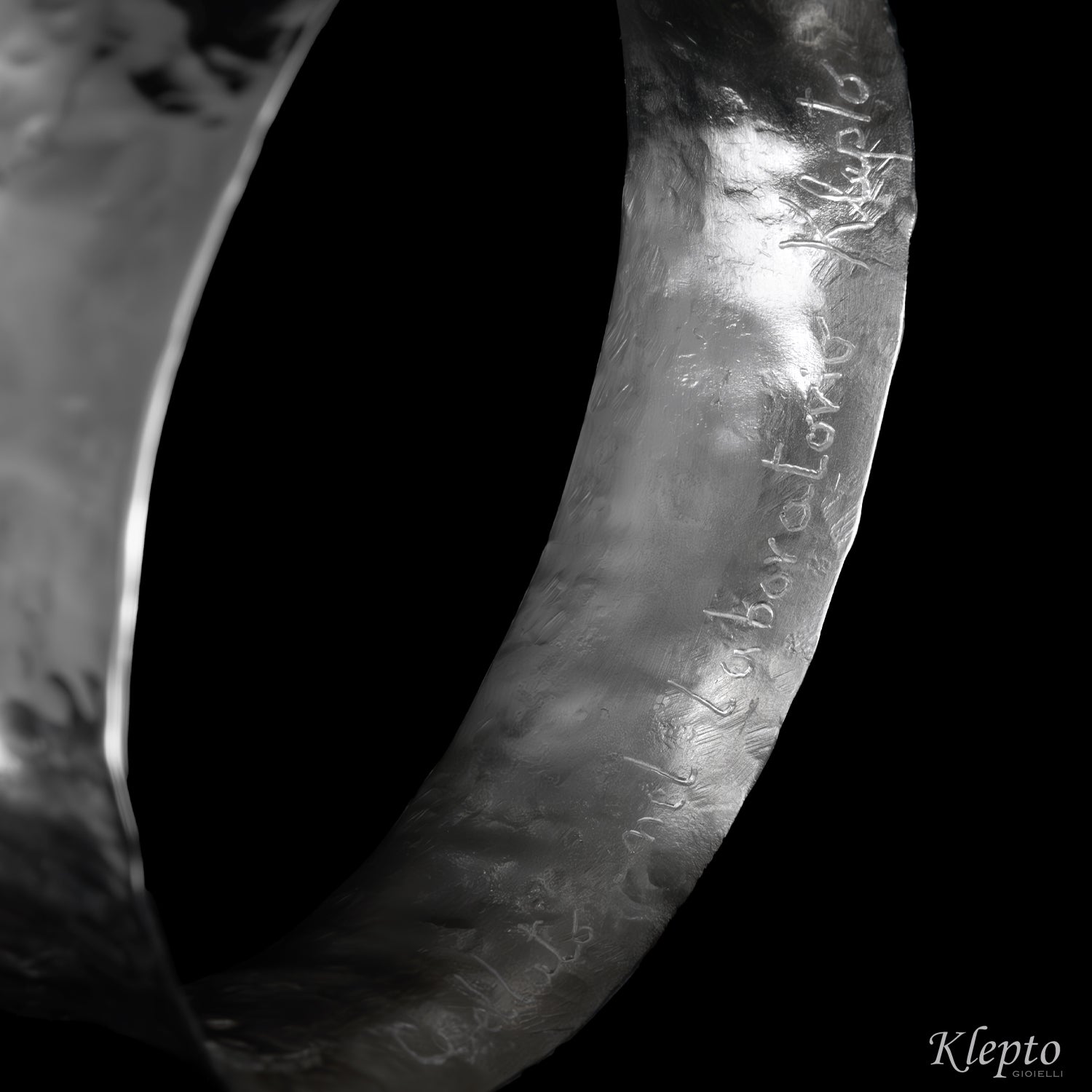 Bracciale in Argento Silnova® rigido piccolo