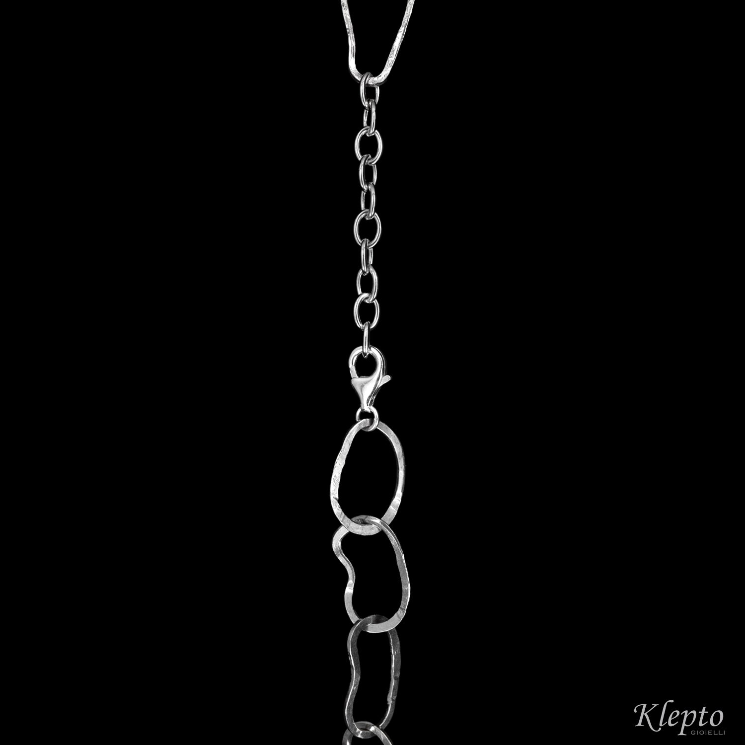 Collana in Argento Silnova® ad anelli ovali martellati