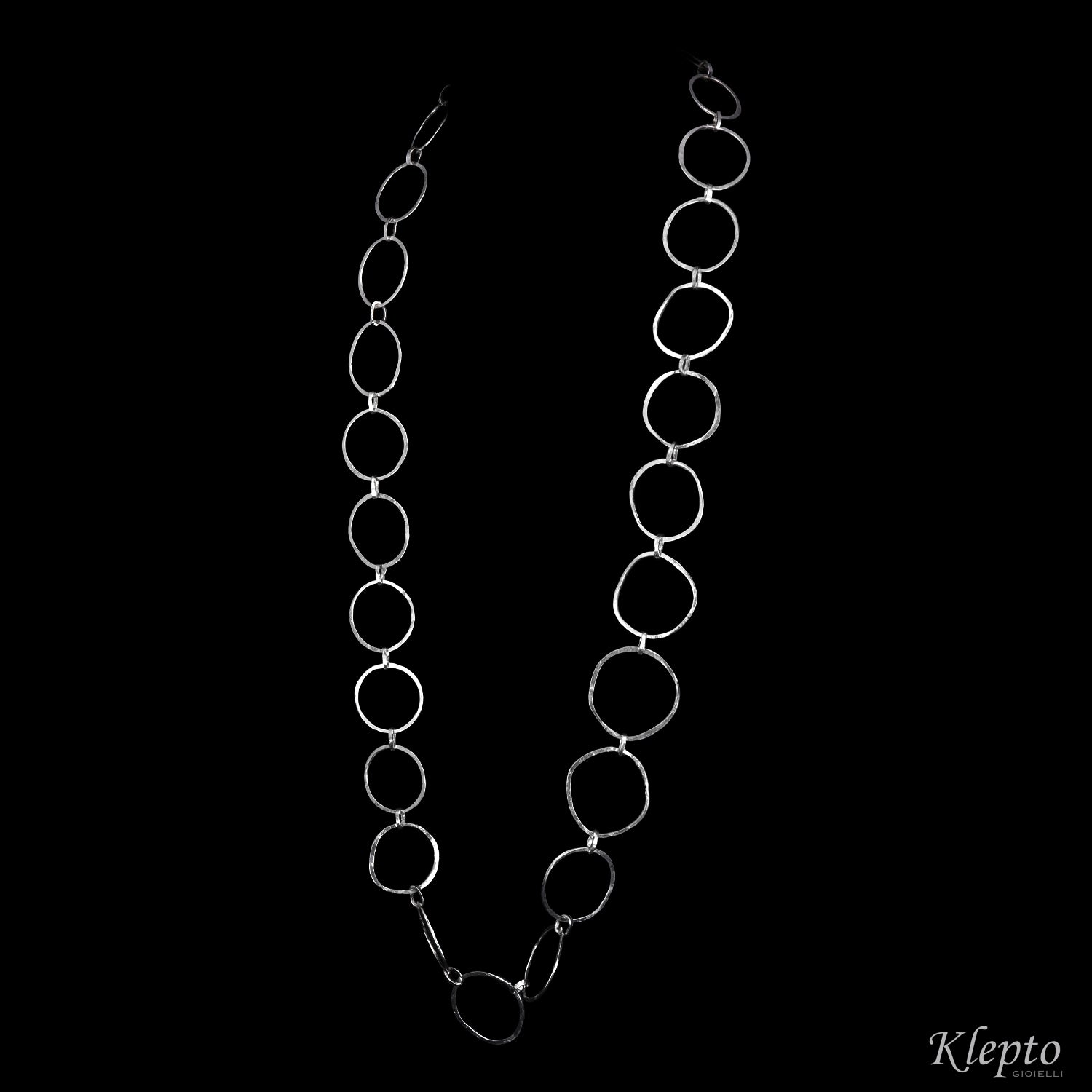 Collana in Argento Silnova® ad tondi martellati