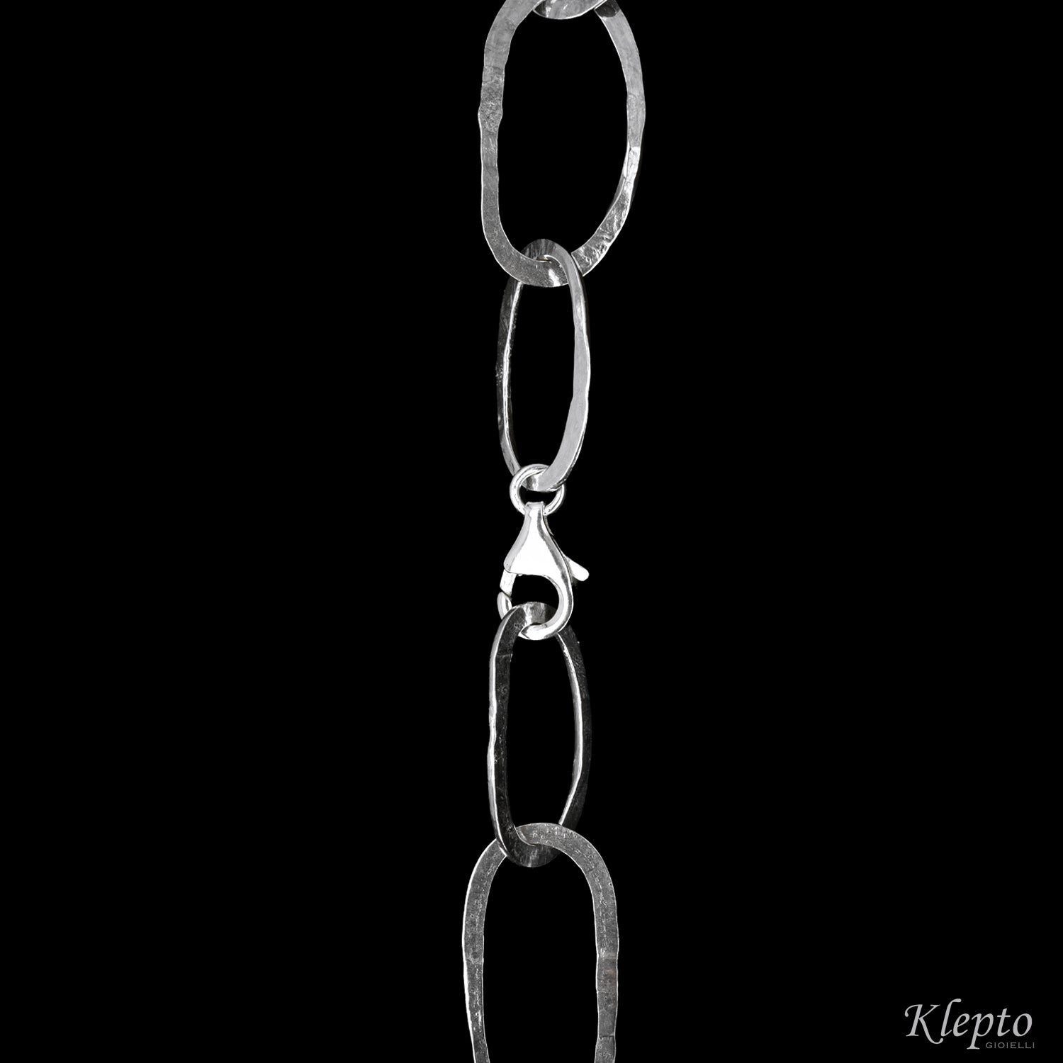 Collana in Argento Silnova® ad anelli ovali martellati