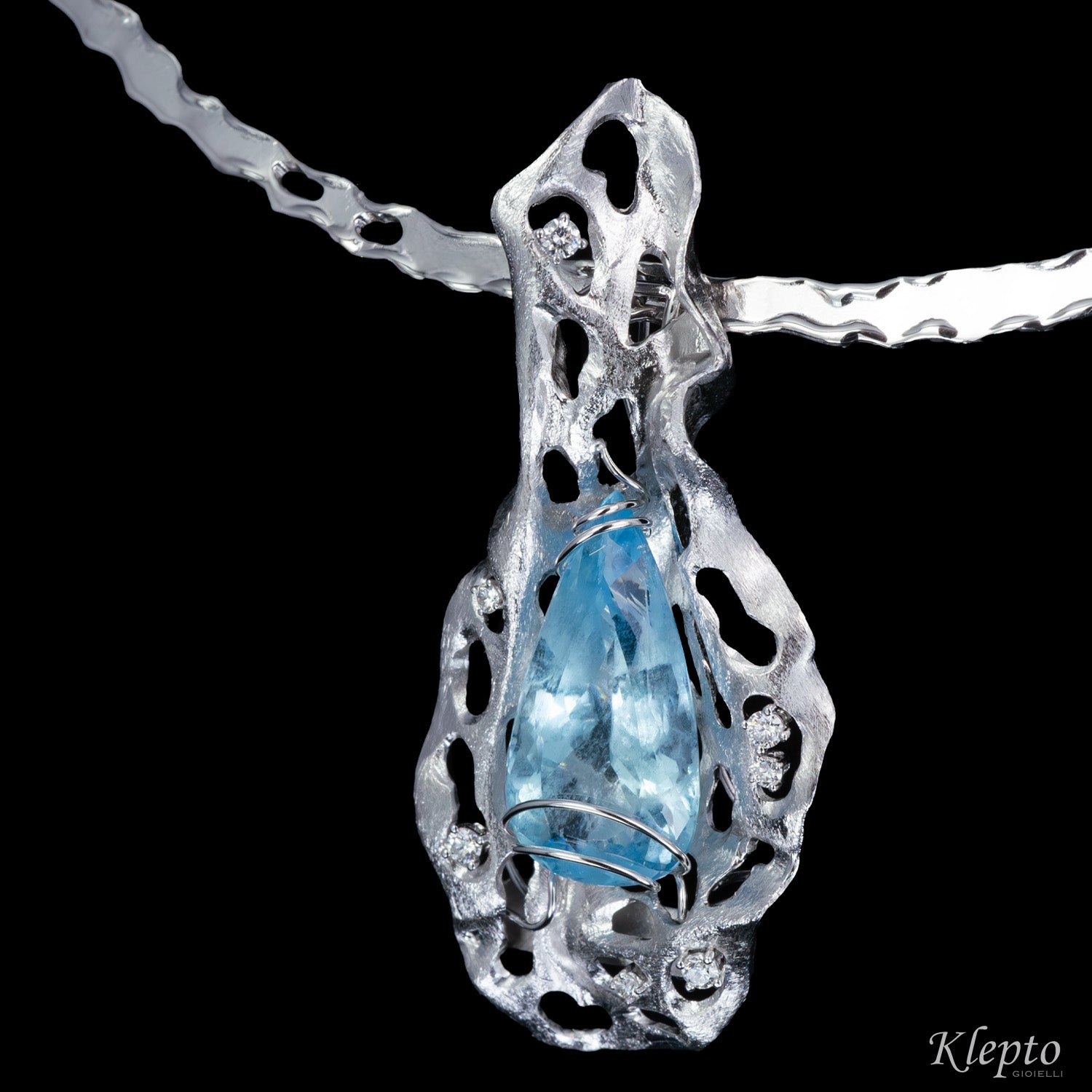 Collier in oro bianco "Idrasil" con Acquamarina e Diamanti