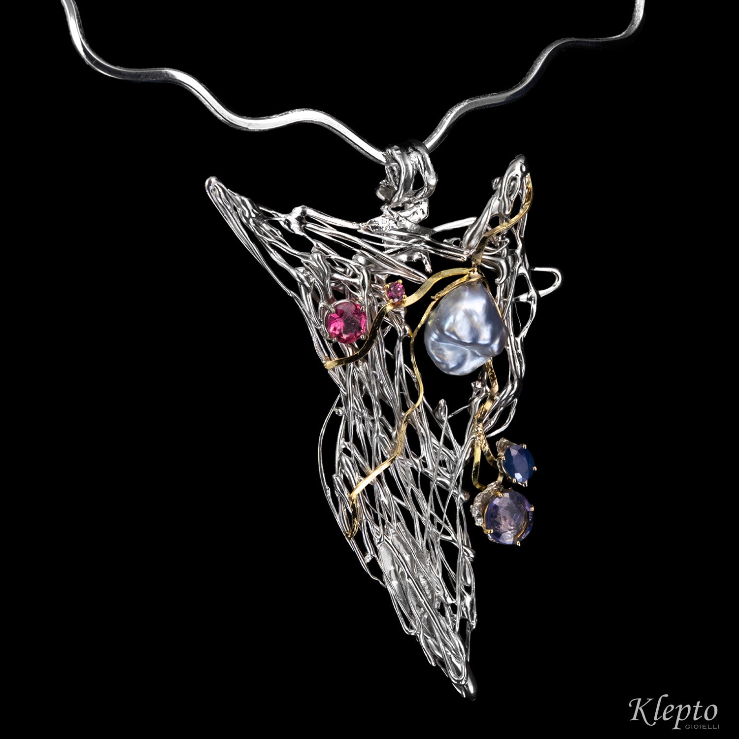 Collier in Argento Silnova® con Perla Keshi, Zaffiri, Tormalina, Rodolite e dettagli in oro giallo