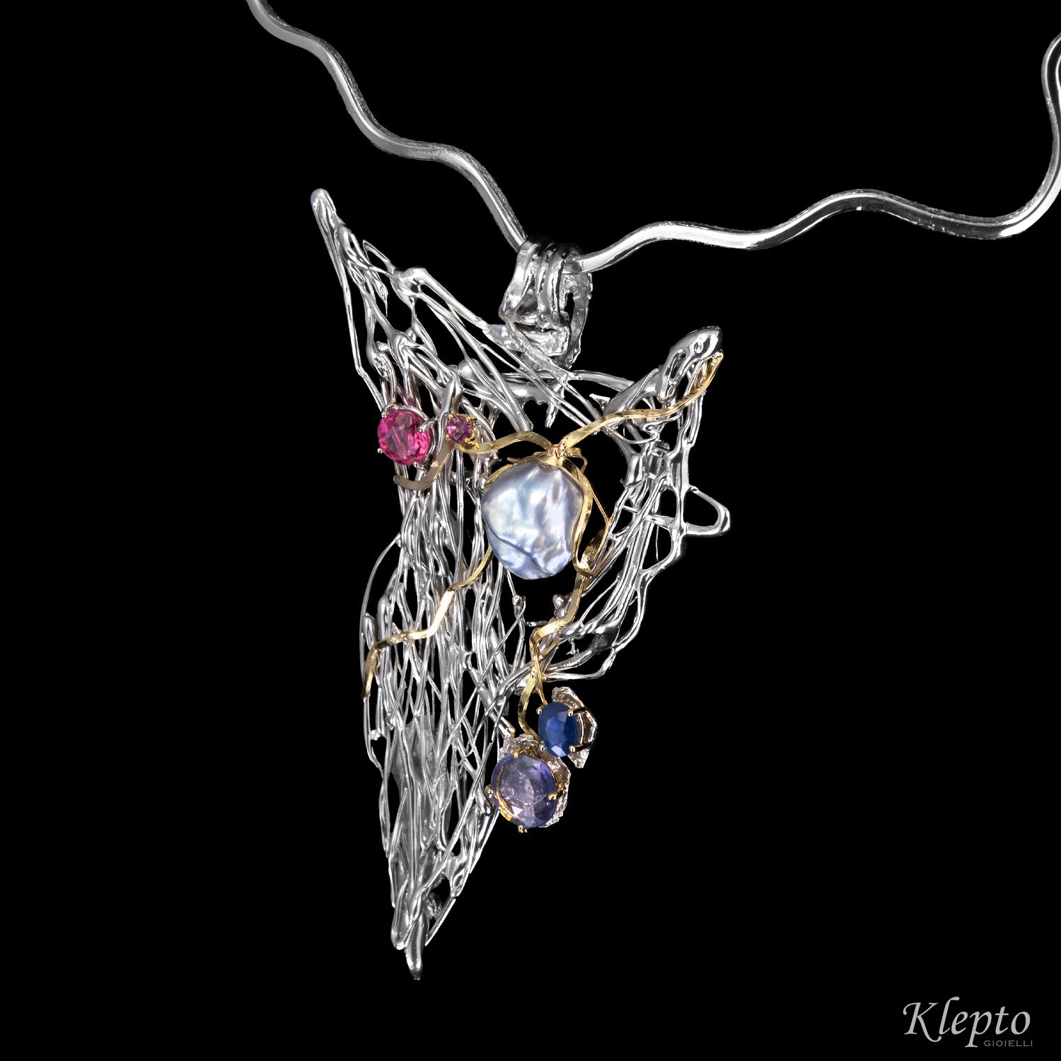 Collier in Argento Silnova® con Perla Keshi, Zaffiri, Tormalina, Rodolite e dettagli in oro giallo