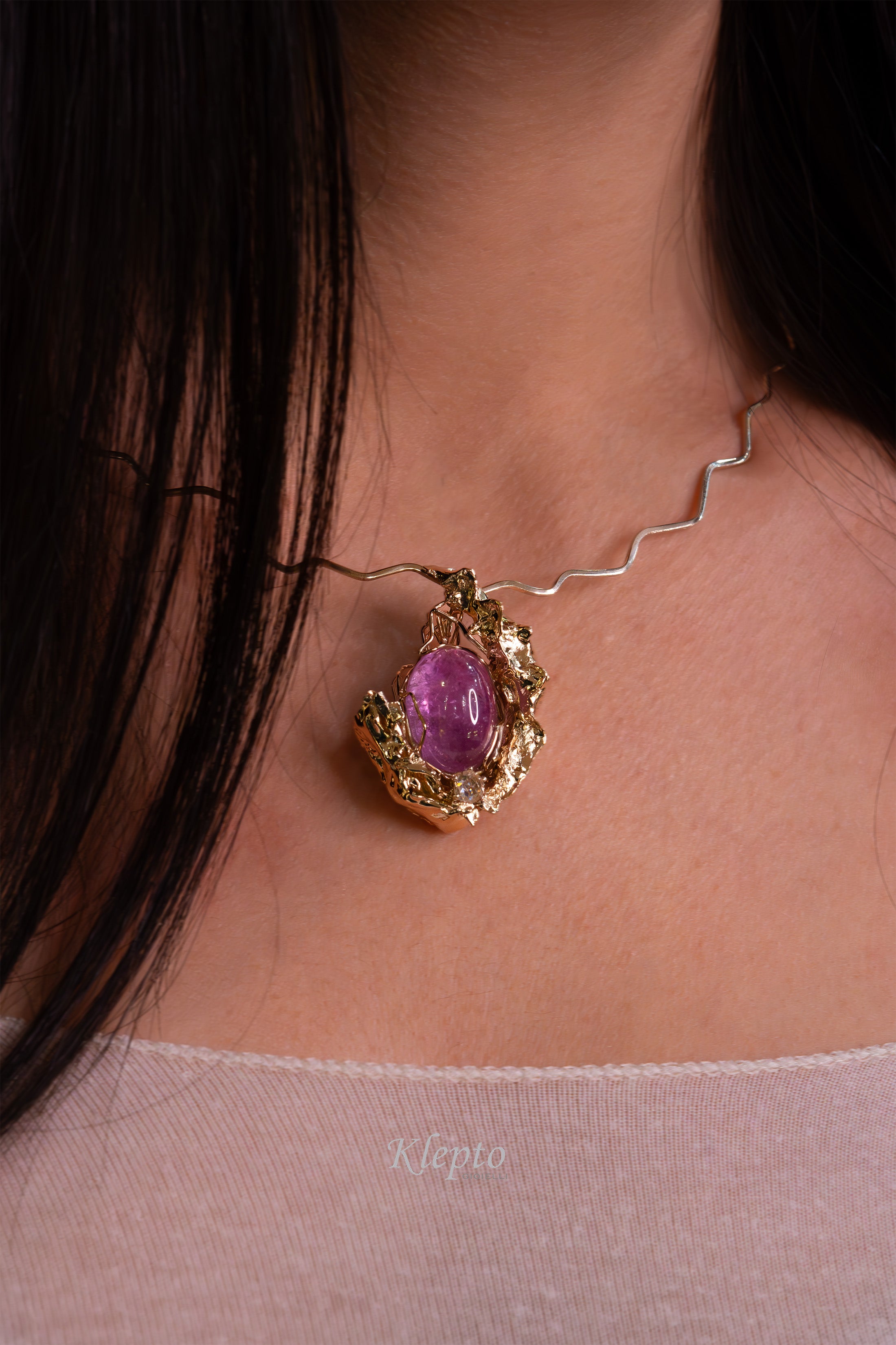 Collier in oro bianco naturale "Agape" con Kunzite e Diamante