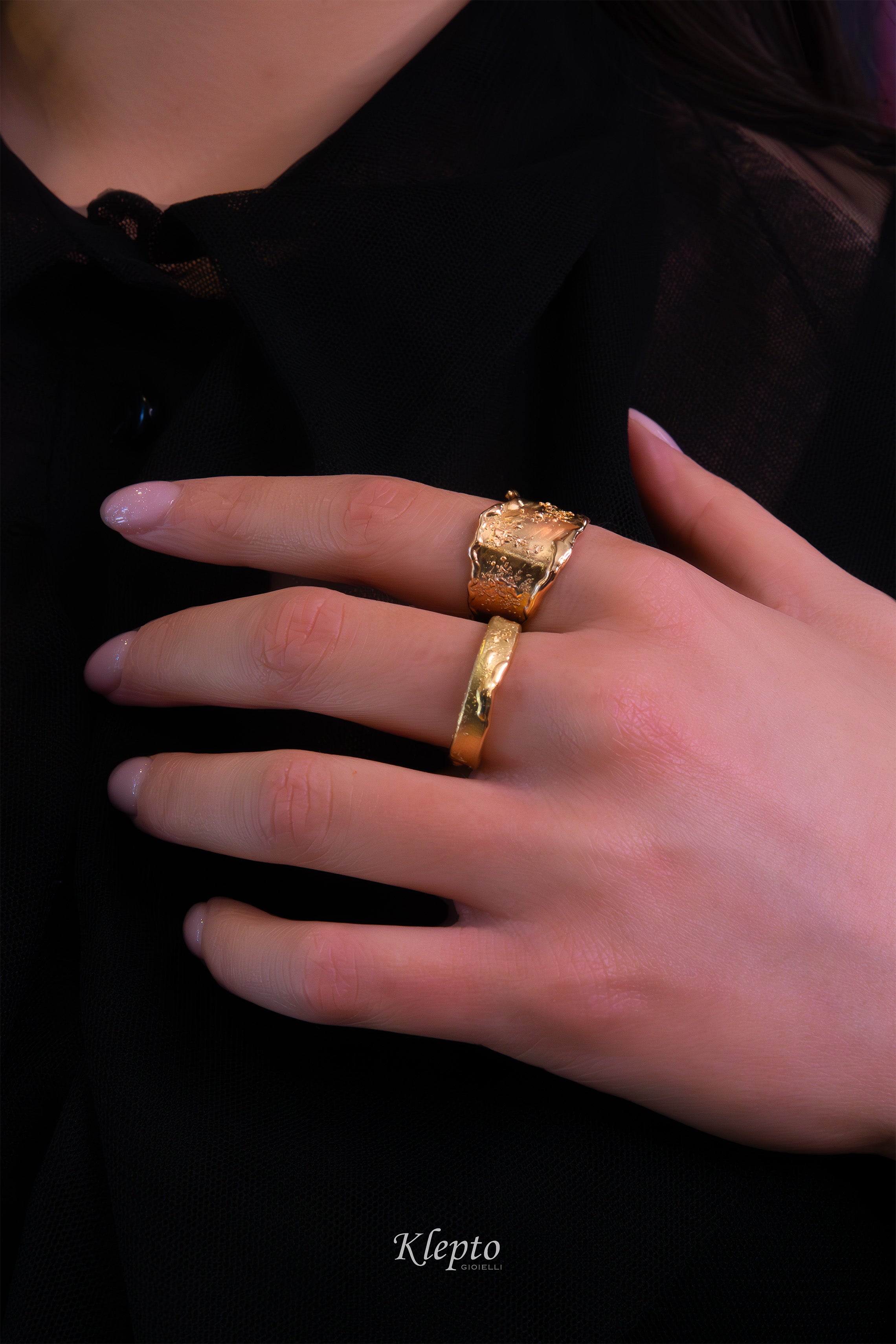 Anello in oro rosa "Materia"