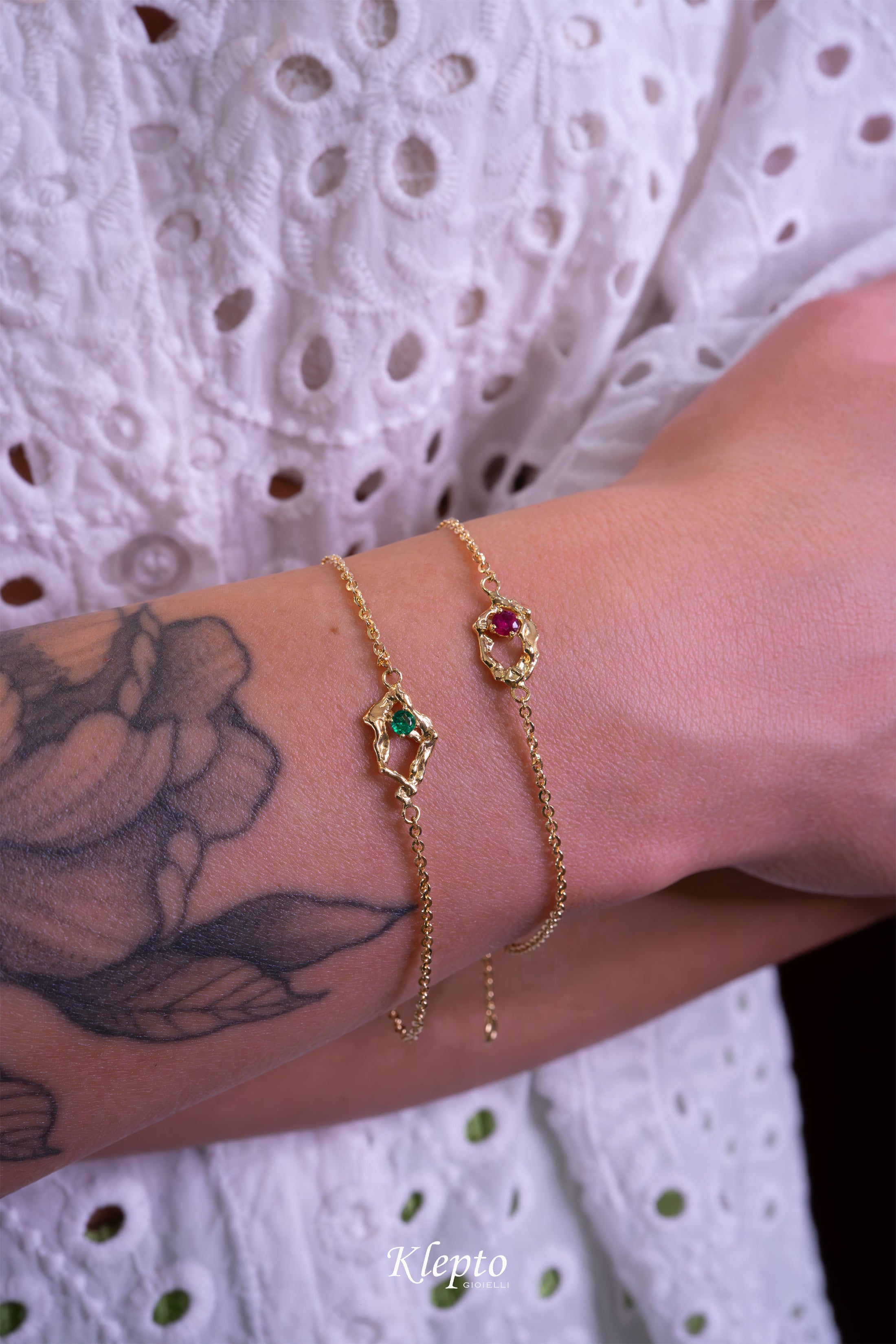 Bracciale in oro giallo "Pepita" con Rubino