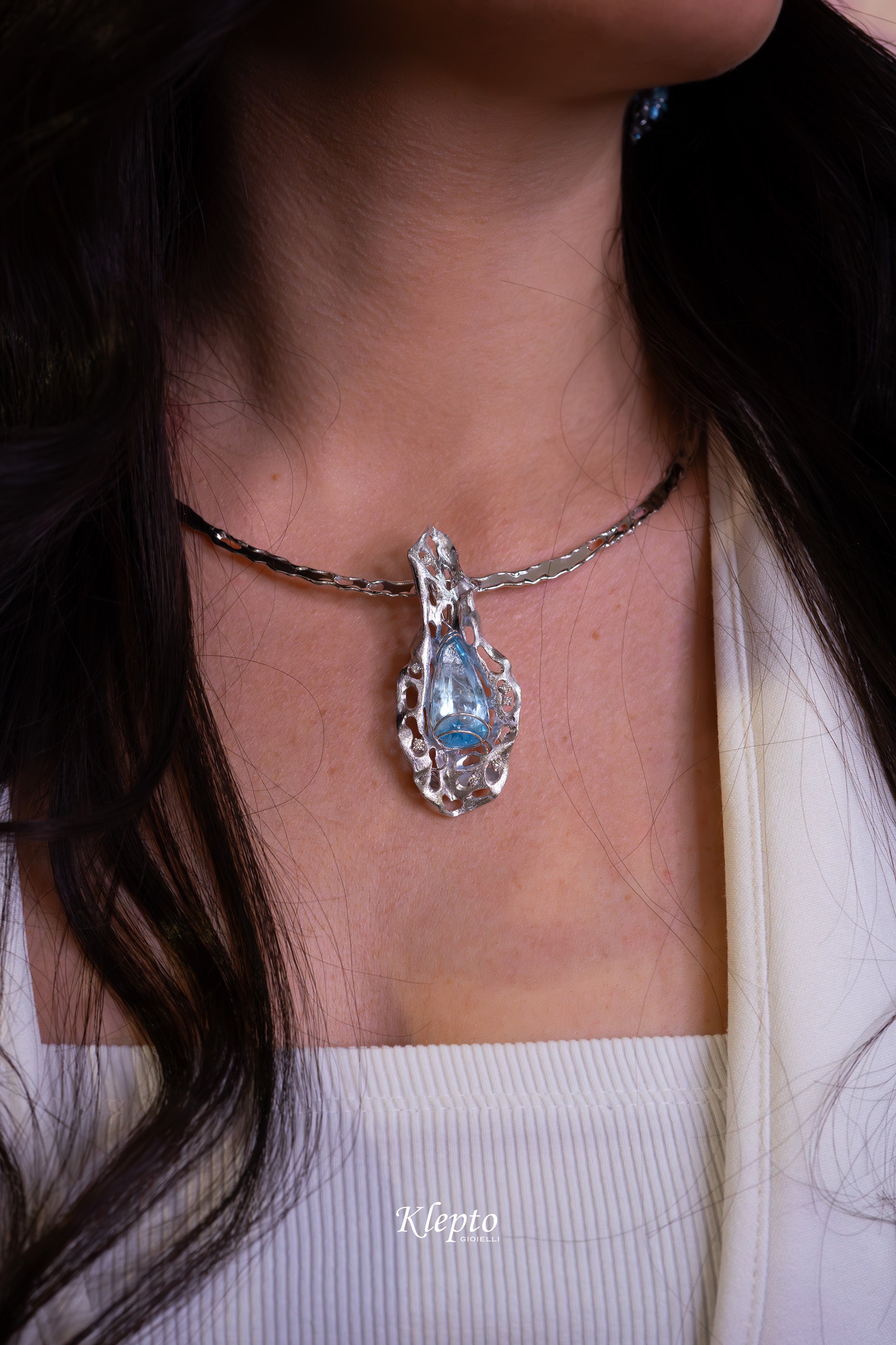Collier in oro bianco "Idrasil" con Acquamarina e Diamanti