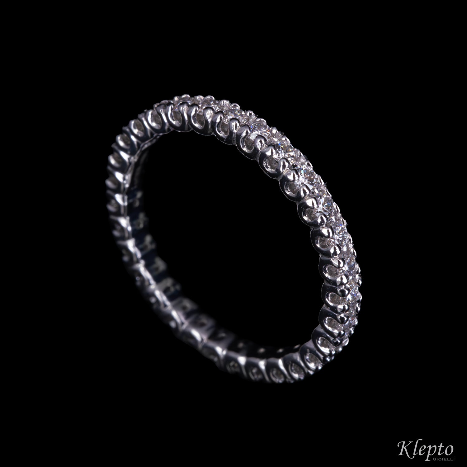Infinity in oro bianco