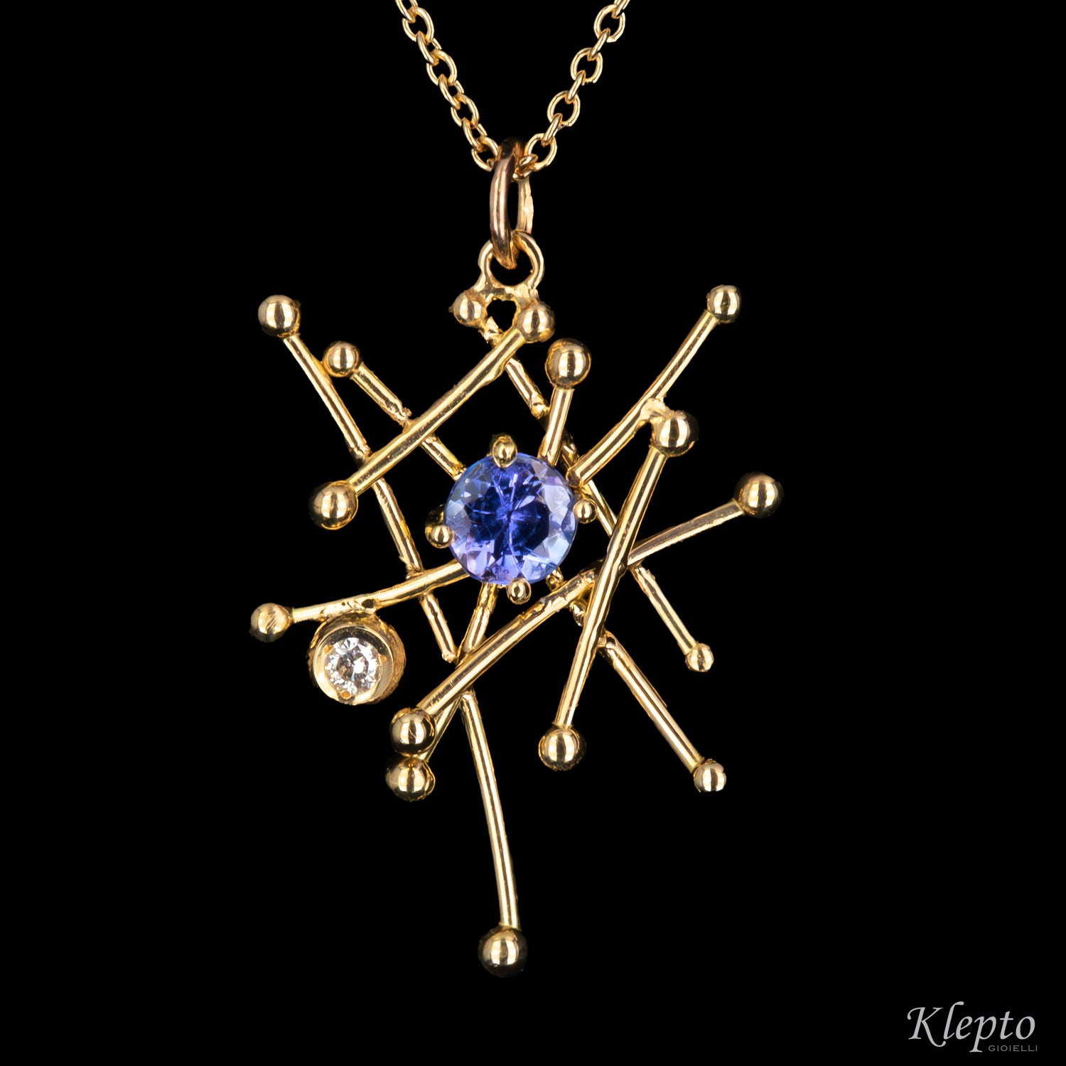Pendente in oro giallo "IntriKo" con Tanzanite e Diamante