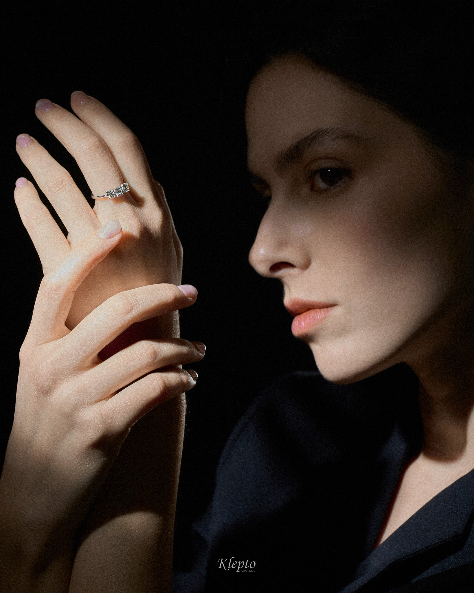 Anello classico by Klepto Trilogy in oro bianco e Diamanti