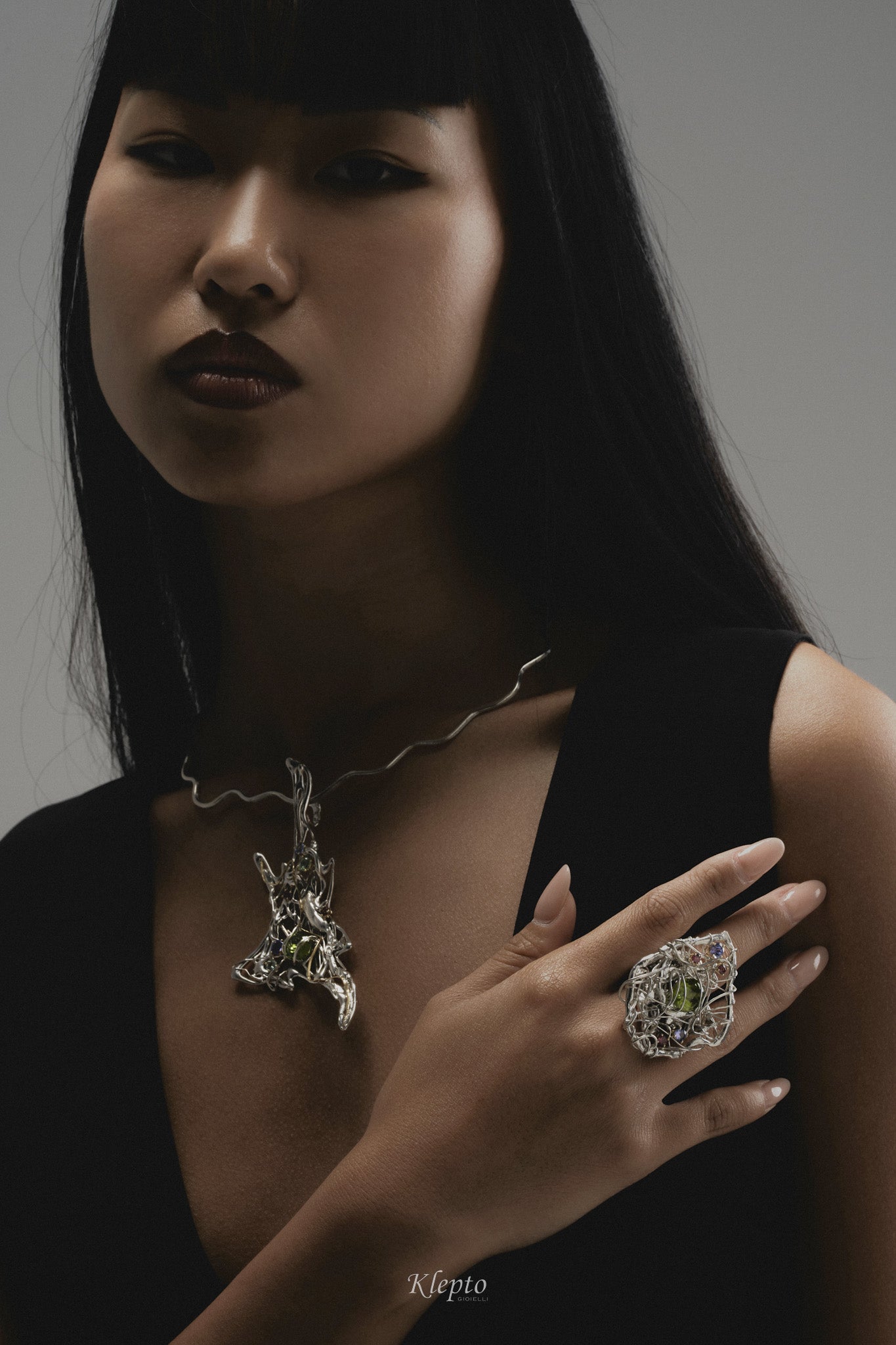 Collier in Argento Silnova® con pietre preziose e dettagli in oro giallo