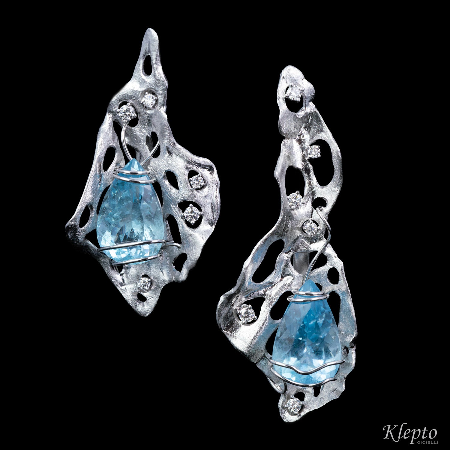 Orecchini in oro bianco "Auriel et Nivara" con Acquemarine e Diamanti