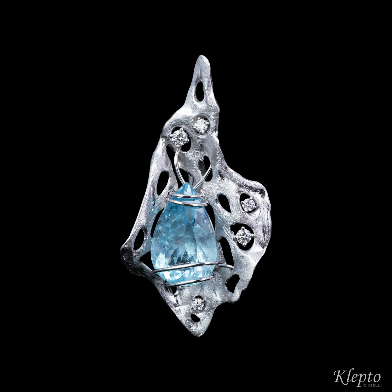 Orecchini in oro bianco "Auriel et Nivara" con Acquemarine e Diamanti