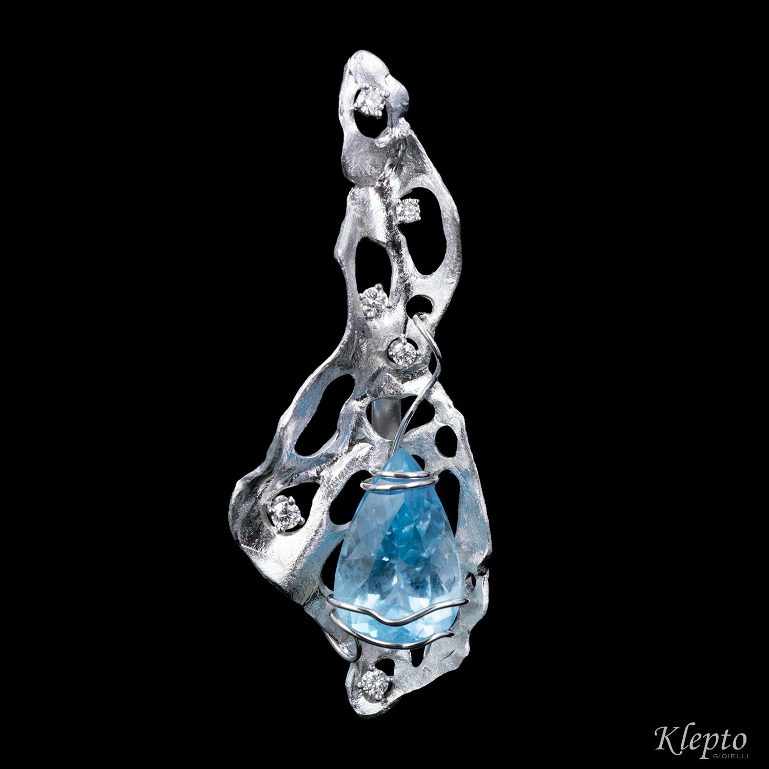 Orecchini in oro bianco "Auriel et Nivara" con Acquemarine e Diamanti