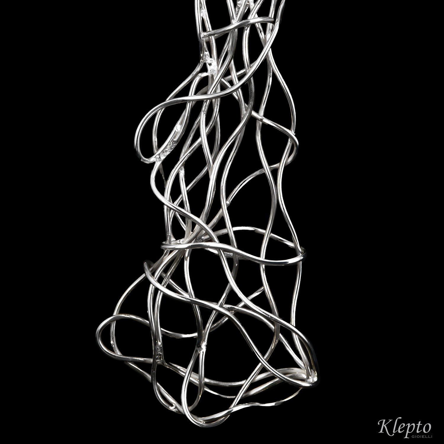 Orecchini in Argento Silnova® a filo intrecciato