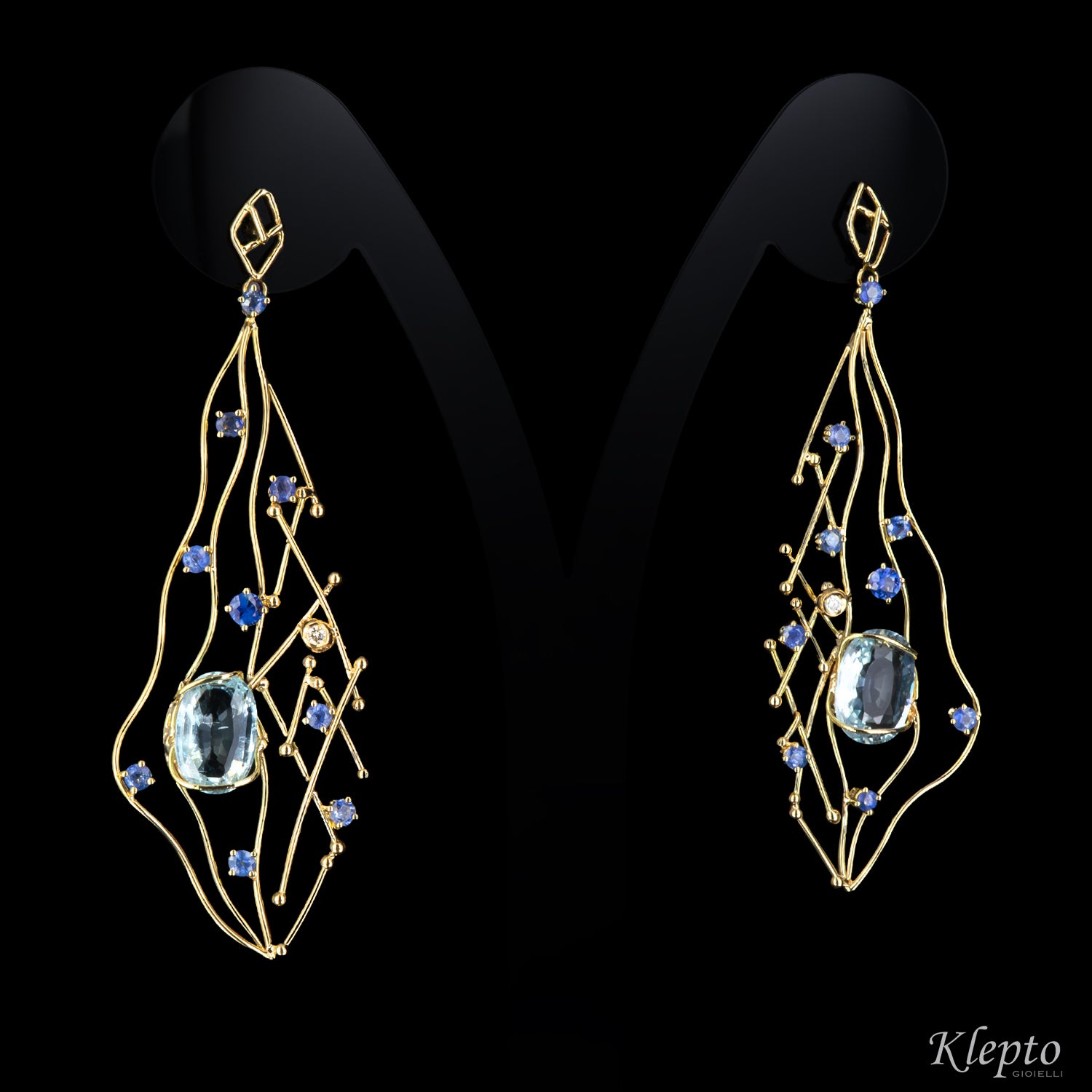 Orecchini in oro giallo con Acquamarine, Zaffiri e Diamanti