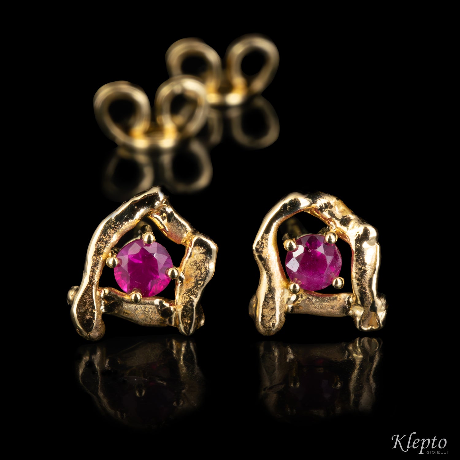 Orecchini in oro giallo Pepita con Rubini