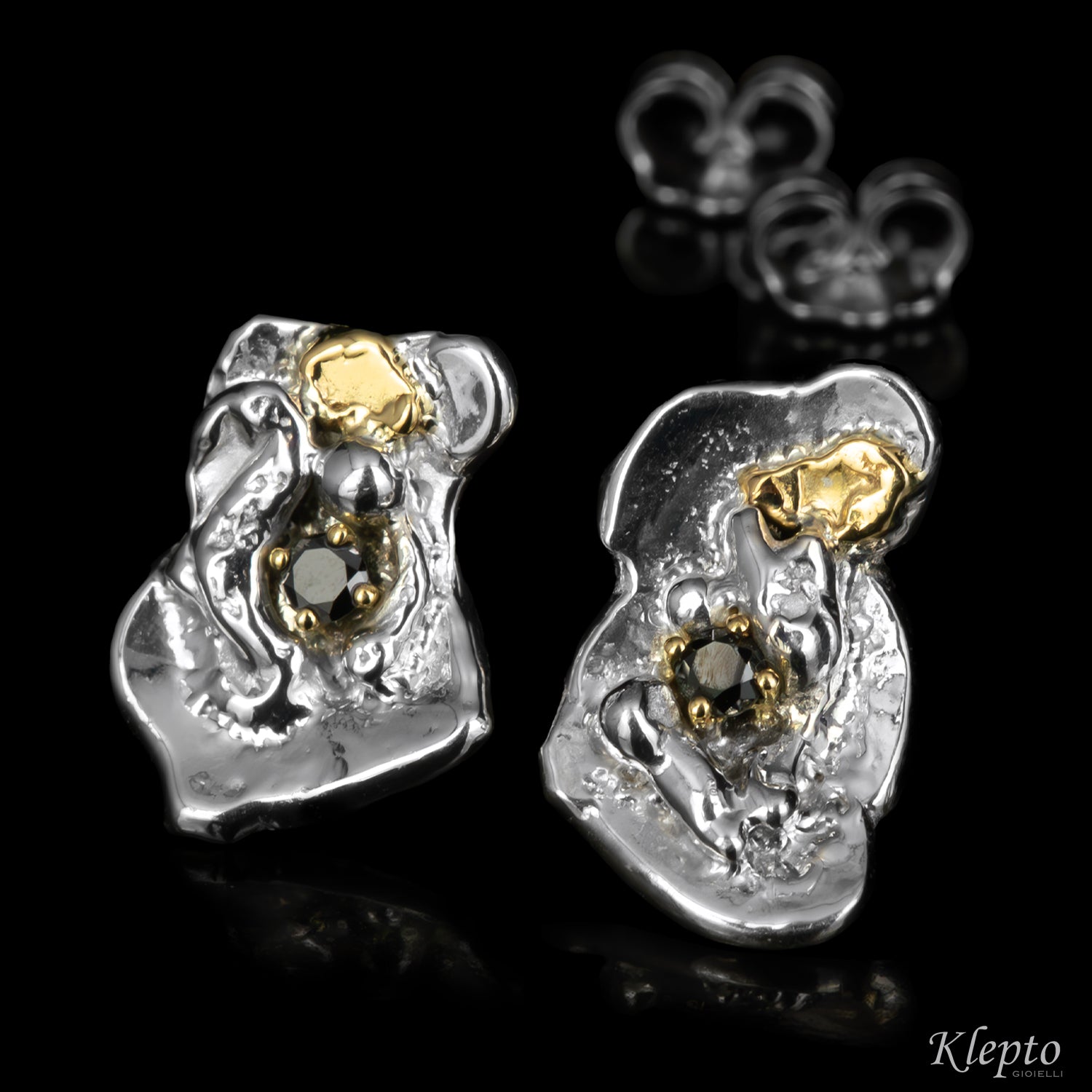 Orecchini in Argento Silnova® con Diamanti neri e dettagli in oro giallo