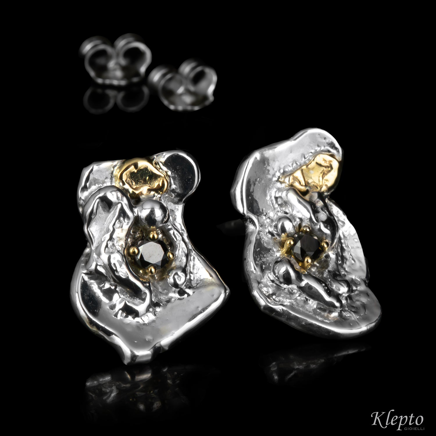 Orecchini in Argento Silnova® con Diamanti neri e dettagli in oro giallo